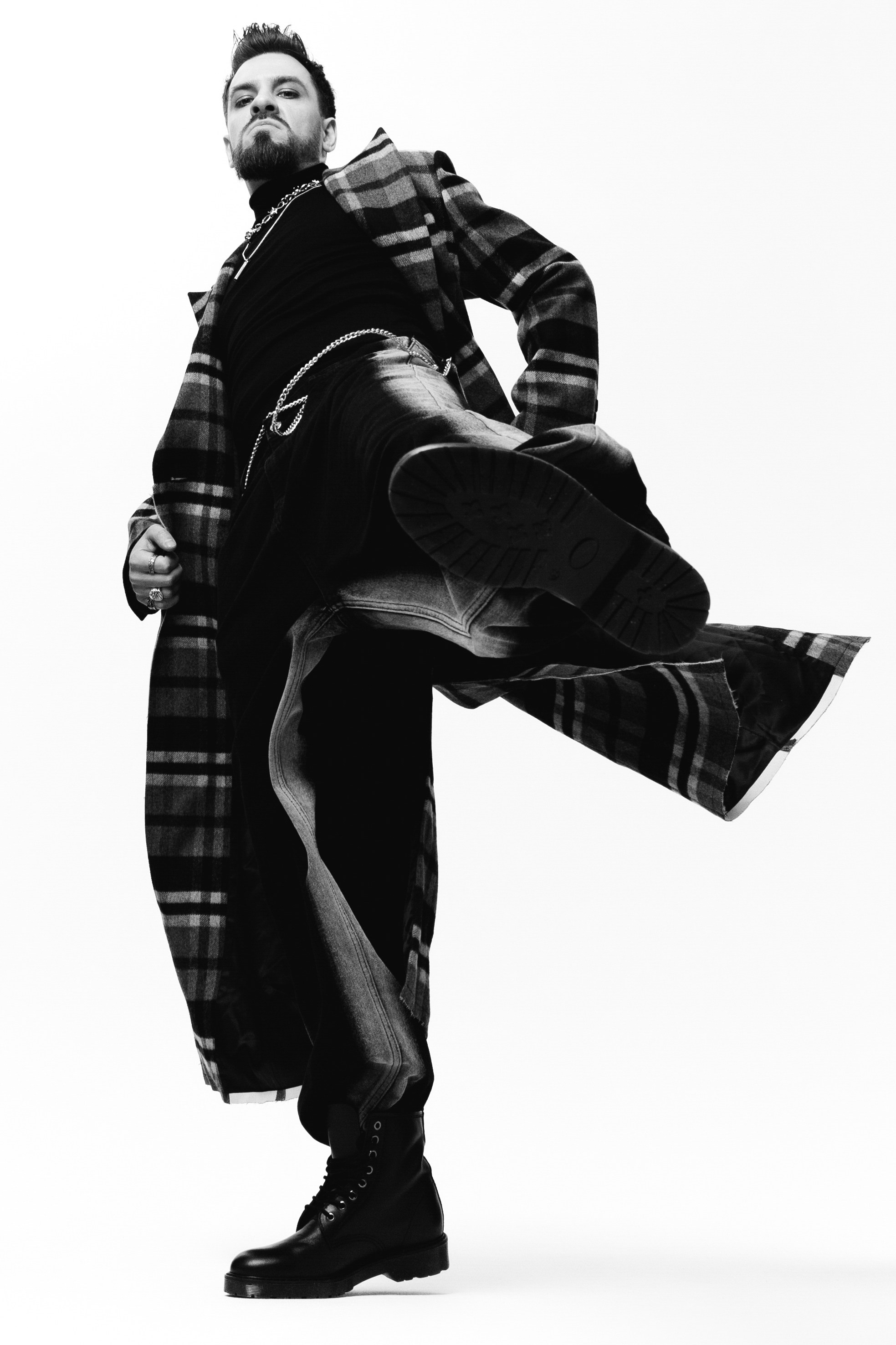 IOSTRA. Фотограф