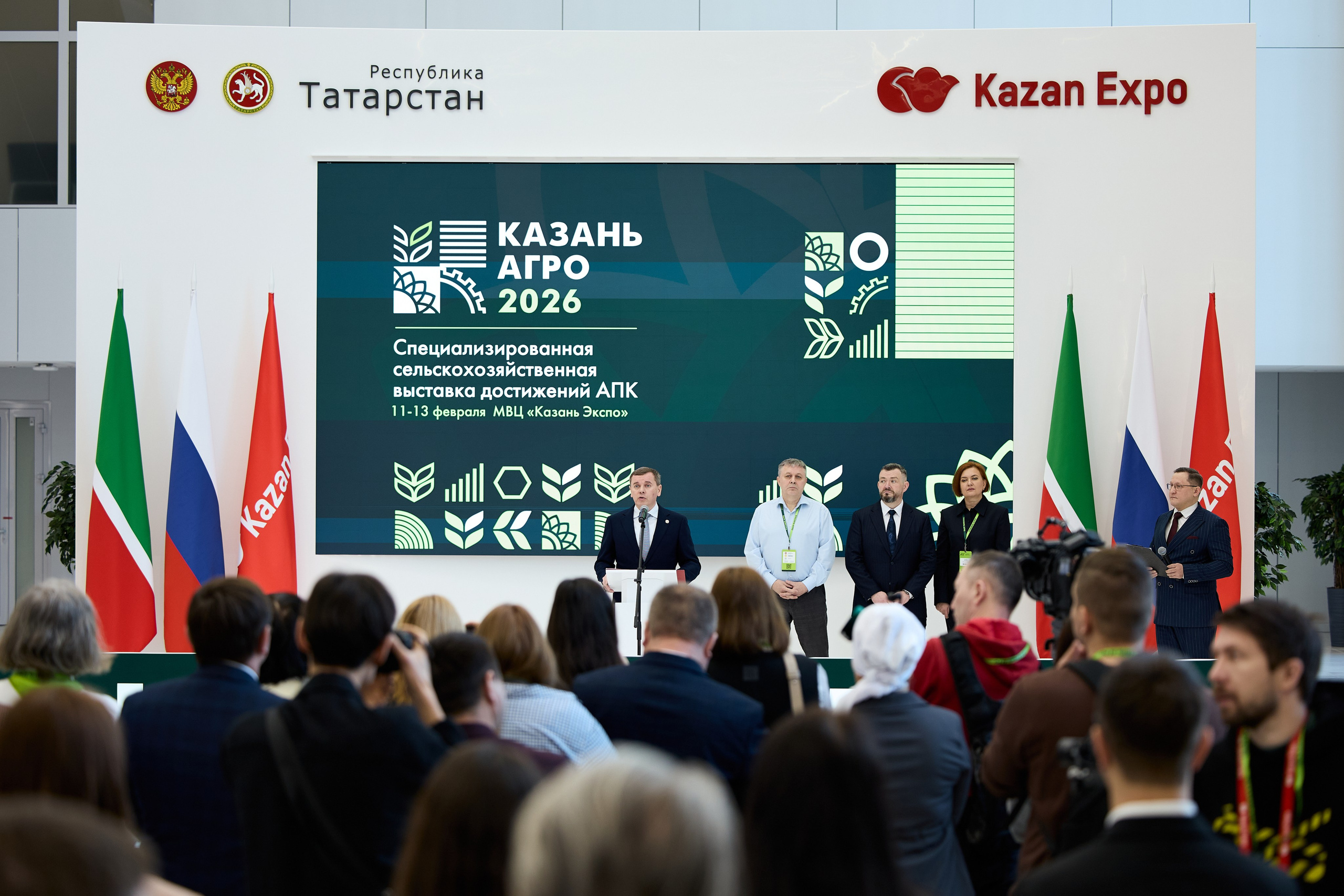 Фотограф на конференцию. Хороший репортажный и промышленный фотограф в Казани Алексей Щелконогов