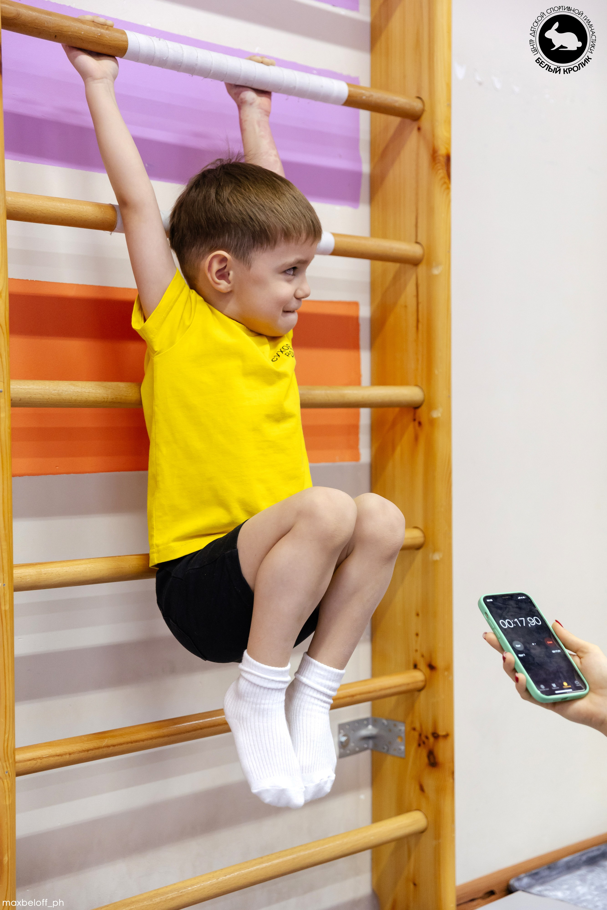 Белый кролик. Соревнования. Семейный фотограф — Макс Белогрудов