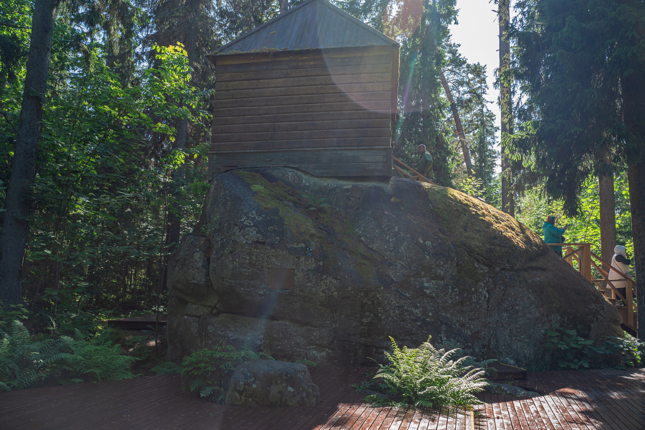 Гидровыезд в Коневский мужской монастырь. Свадебный, семейный, портретный, репортажный фотограф в Санкт-Петербурге