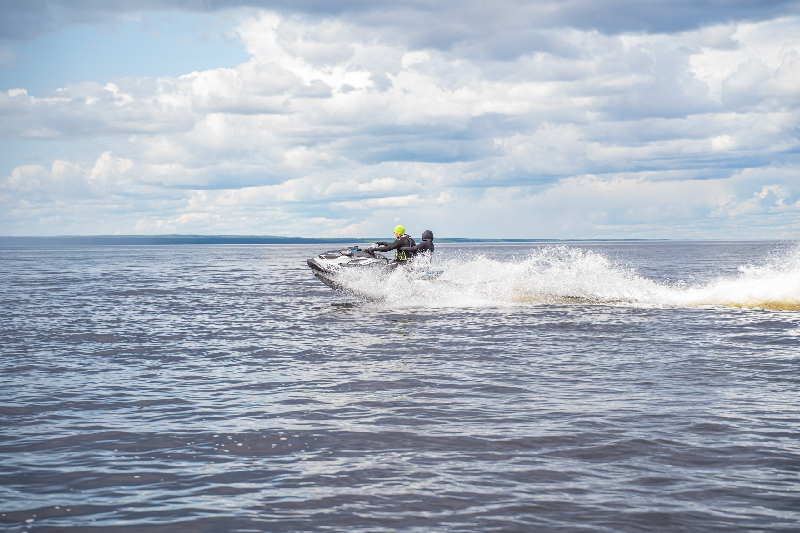 Гидровыезд в Коневский мужской монастырь. Свадебный, семейный, портретный, репортажный фотограф в Санкт-Петербурге