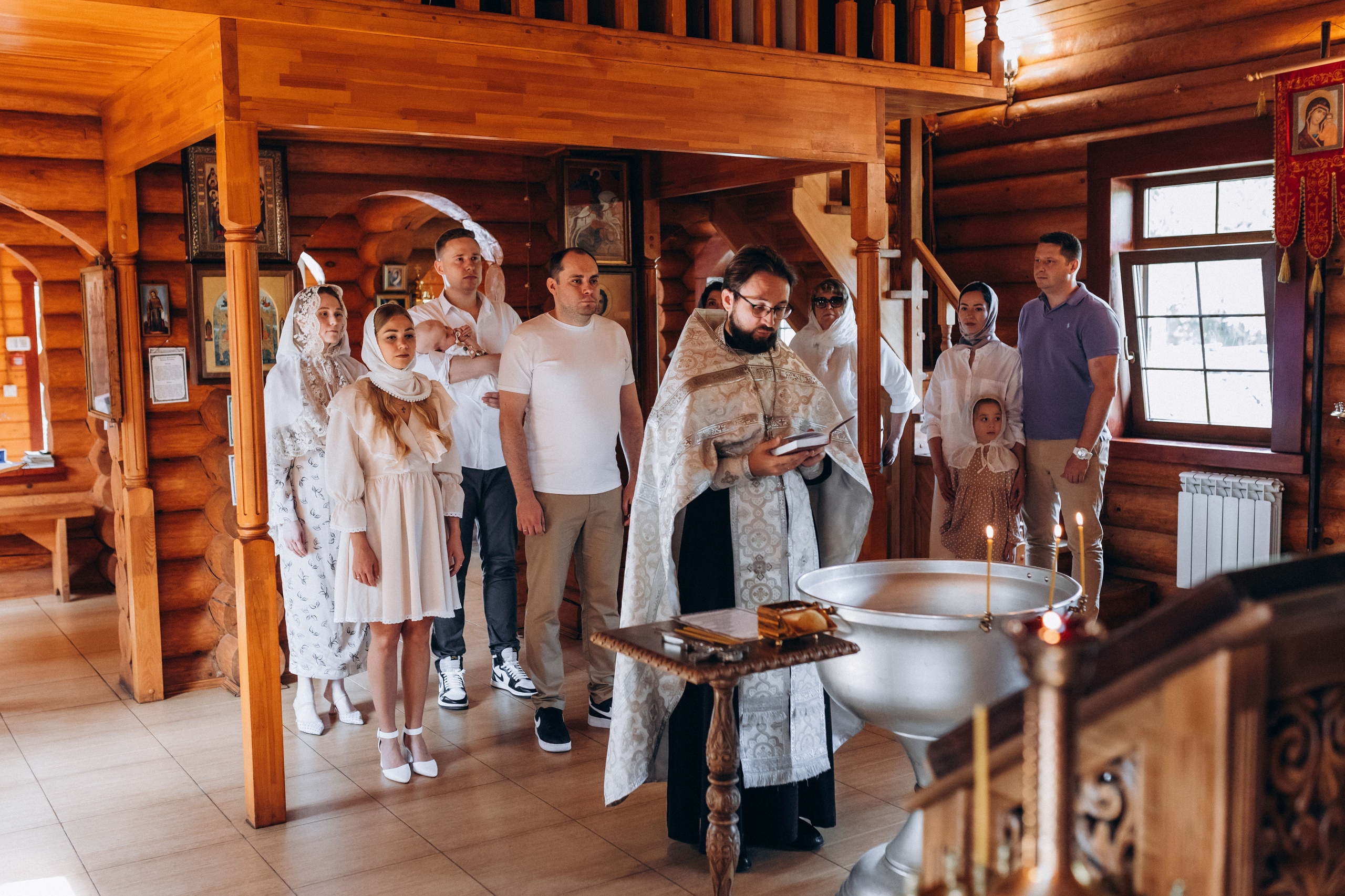 Таинство крещения Льва Церковь Илии Пророка в Новоивановском. Семейный и женский фотограф в Москве Коновалова Олеся