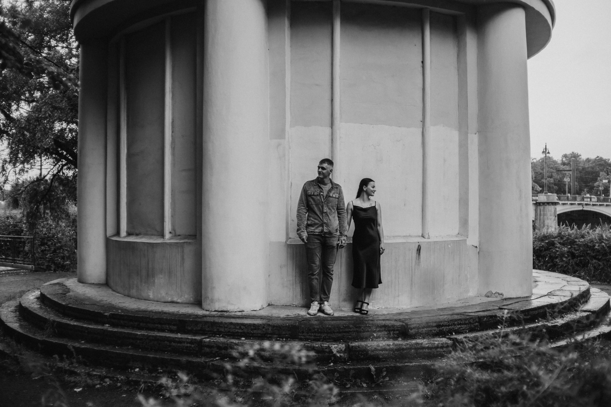 Анастасия и Виктор уличная съёмка на природе. Фотограф в Санкт-Петербурге Ангелина Волкова