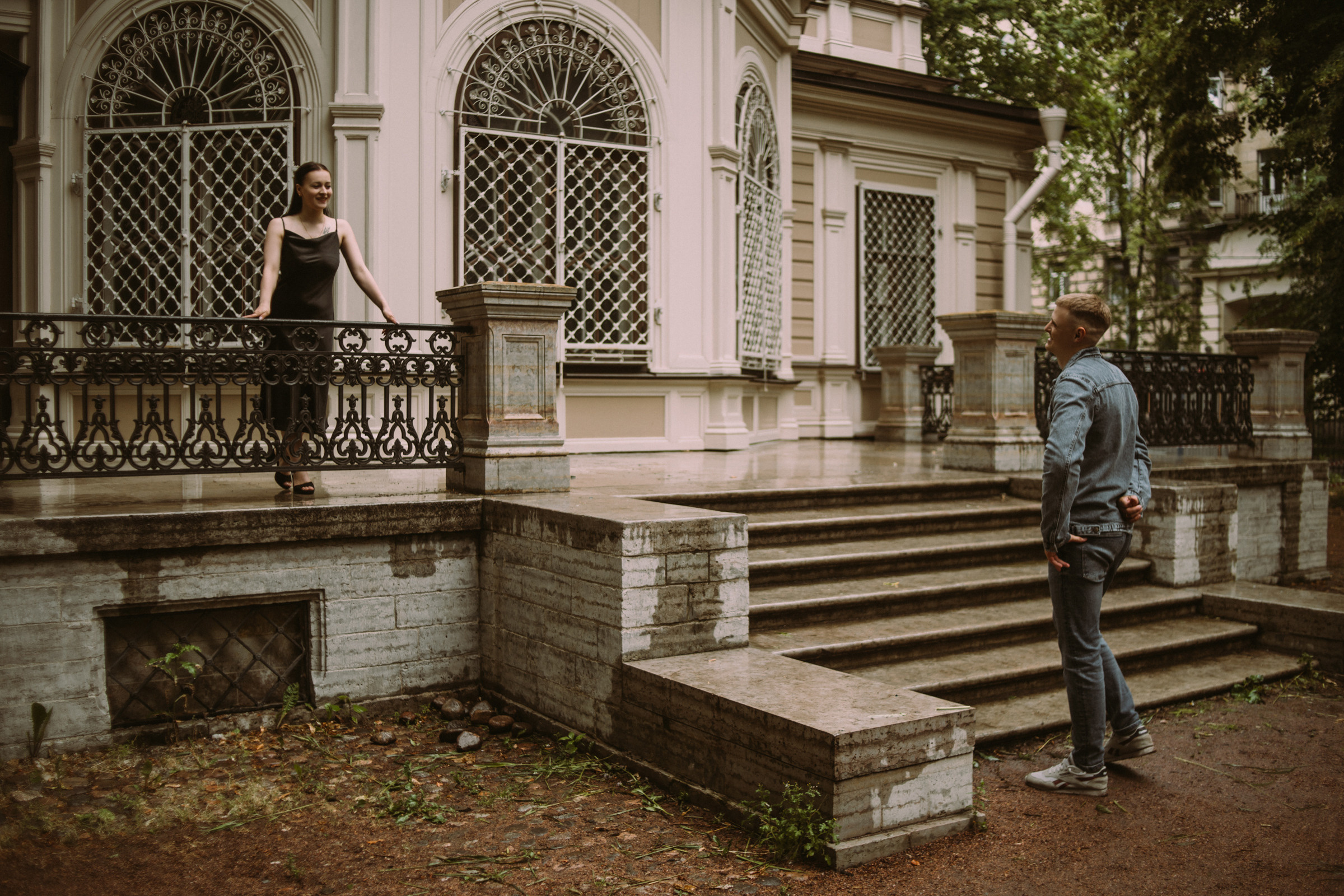 Анастасия и Виктор уличная съёмка на природе. Фотограф в Санкт-Петербурге Ангелина Волкова