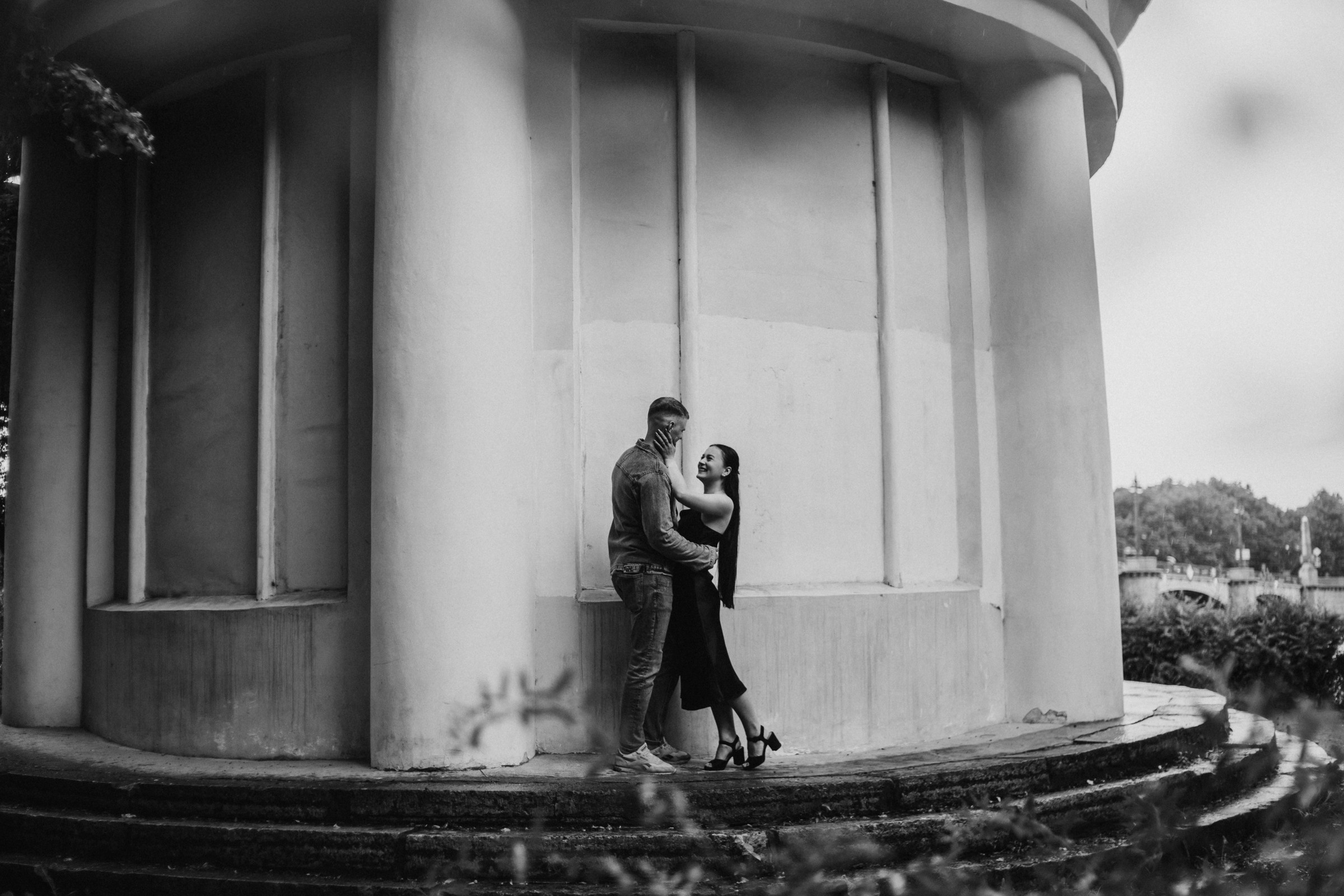 Анастасия и Виктор уличная съёмка на природе. Фотограф в Санкт-Петербурге Ангелина Волкова