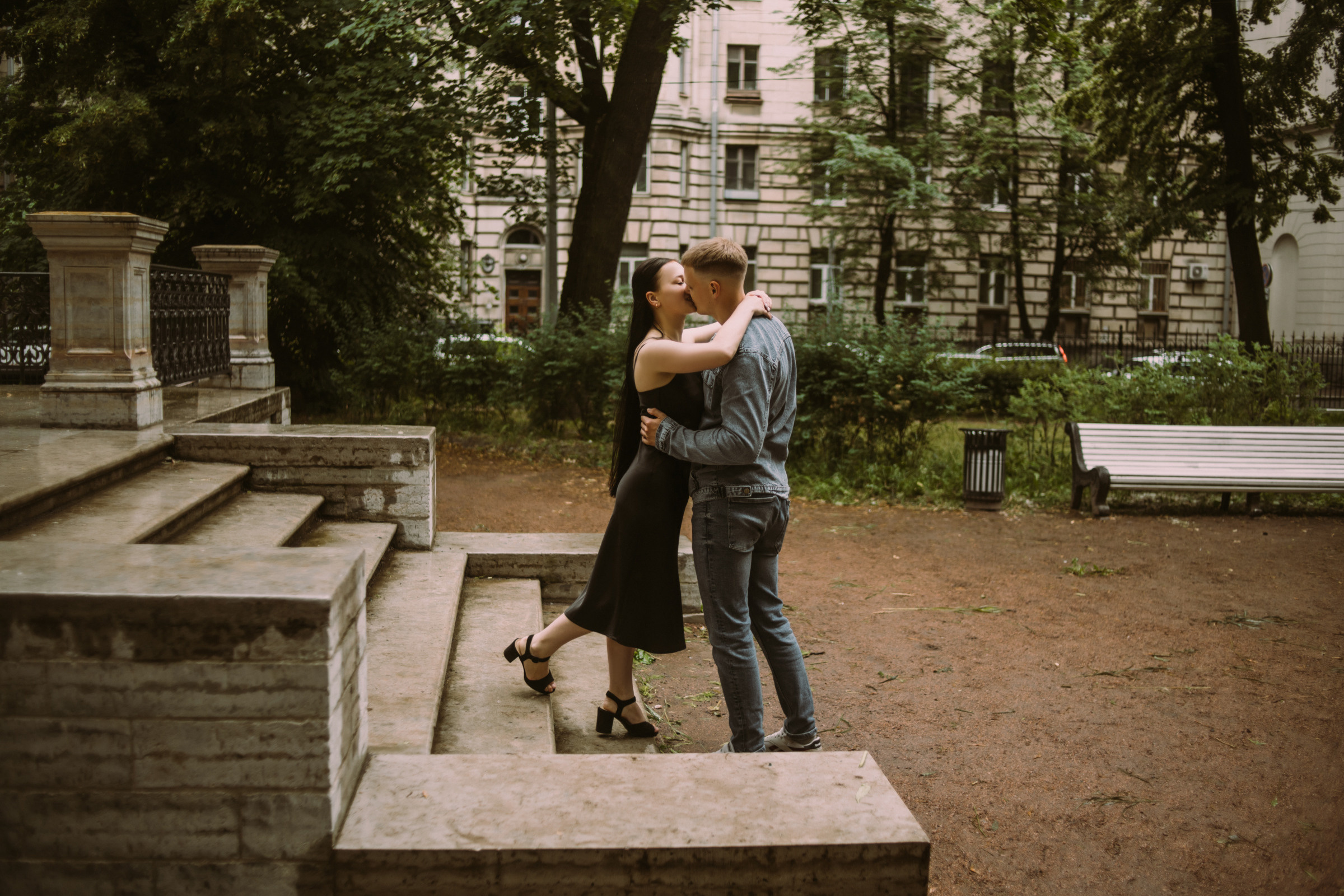 Анастасия и Виктор уличная съёмка на природе. Фотограф в Санкт-Петербурге Ангелина Волкова