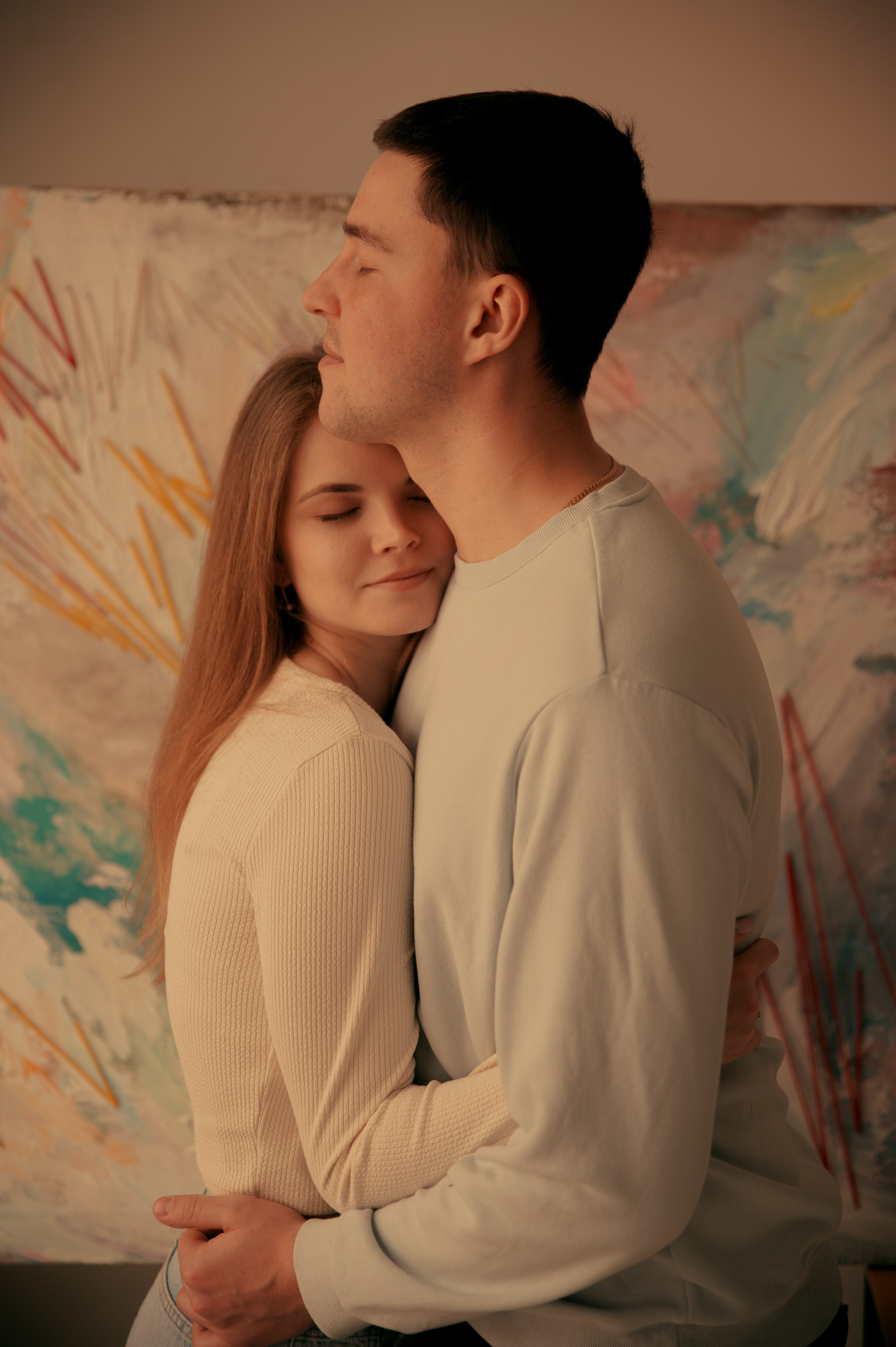 Предсвадебная лавстори в студии в Москве. Свадебный и портретный фотограф в Москве Жердев Даниил