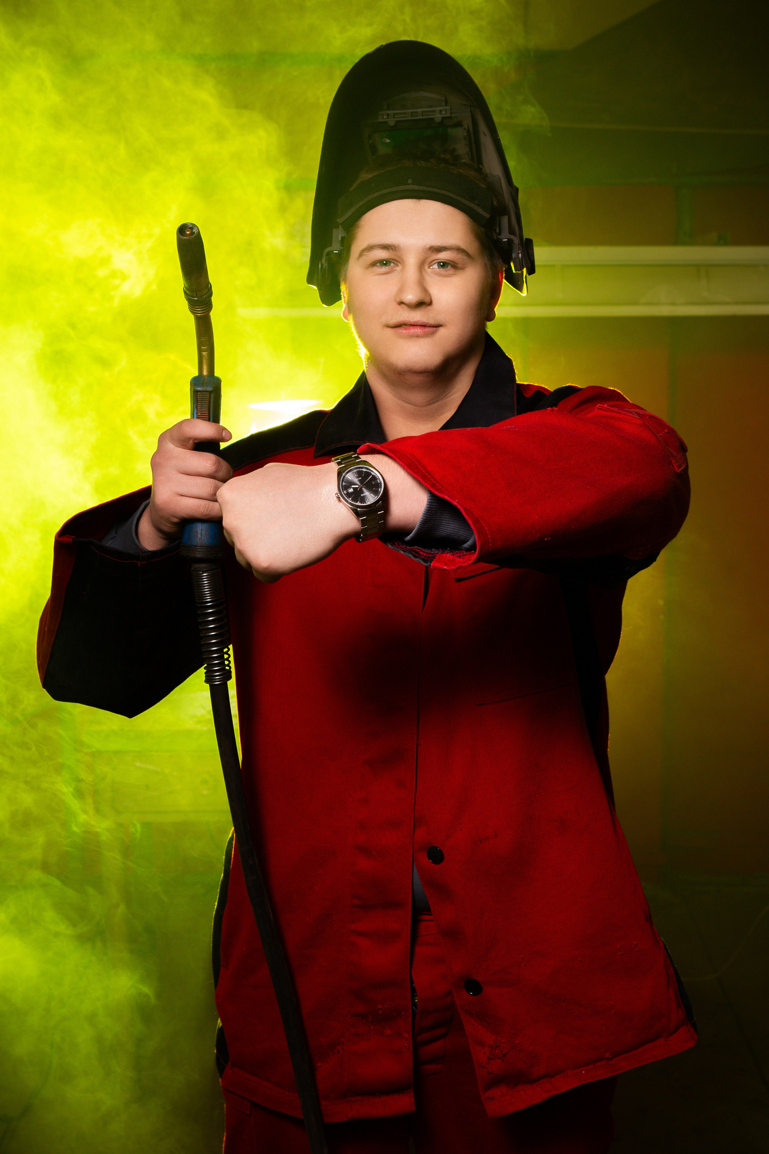 Портретная Фотосессия в Цеху для Выпускников Сварщиков | Твой Альбом Мценск. ТВОЙ АЛЬБОМ / ТВОИ ПРАВИЛА