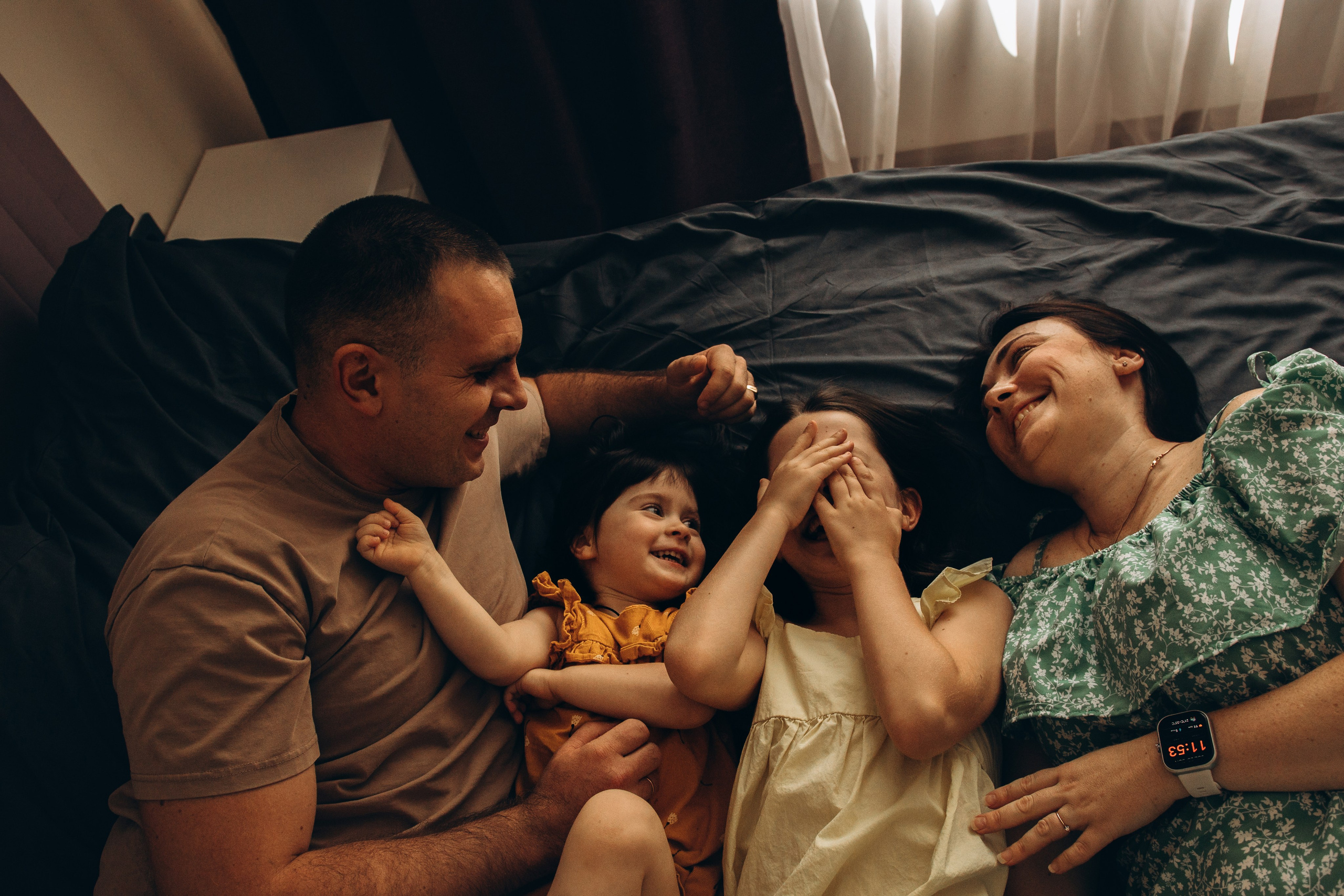 Леша, Оля, Поля, Соня и Симба — моменты вместе ;). Семейный фотограф Новороссийск, Анапа, Геленджик — Юлия Давыдова