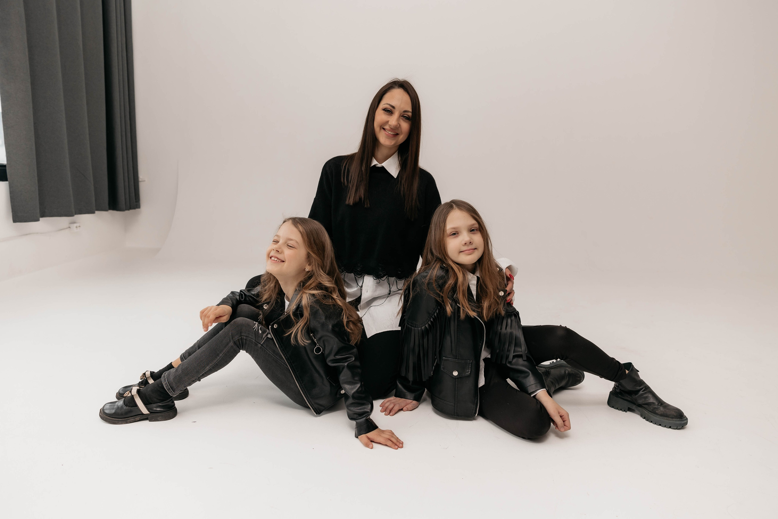 Алена, Луша и Дуня, 2024 г. Персональный фотограф Катерина Литвинова