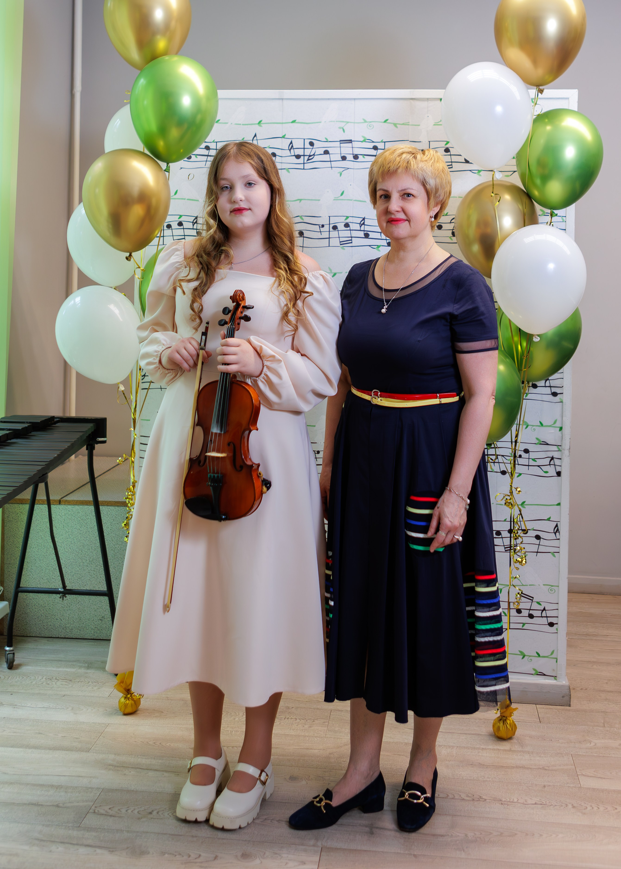 Вручение дипломов в Детской музыкальной школе имени Н. П. Будашкина. Выпускные альбомы и школьный фотограф в Подольске, Троицке, Щербинке, Москве и Московской области