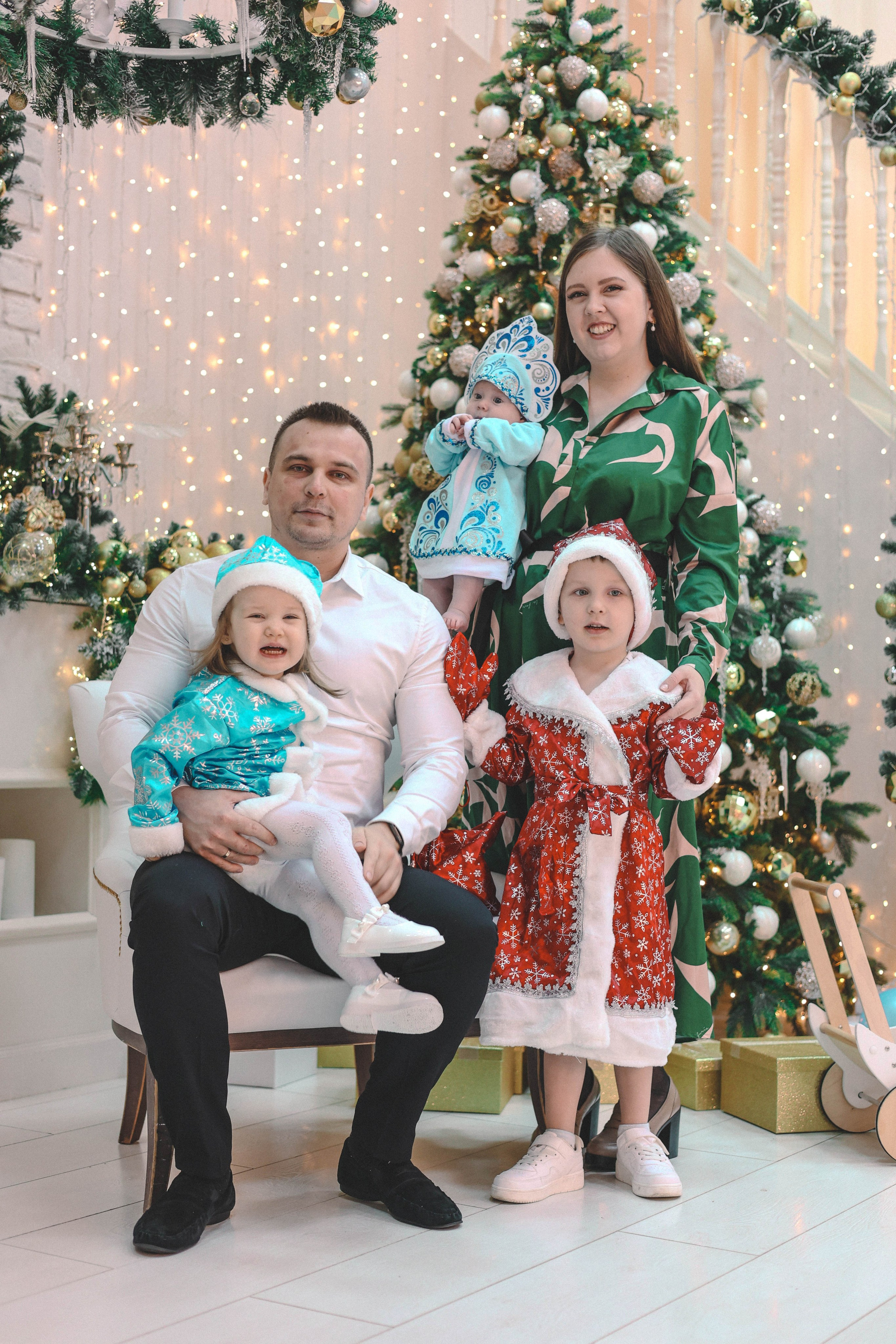 Новогодняя история «Яна и ее семья». Фотограф в Москве Анастасия Калинина