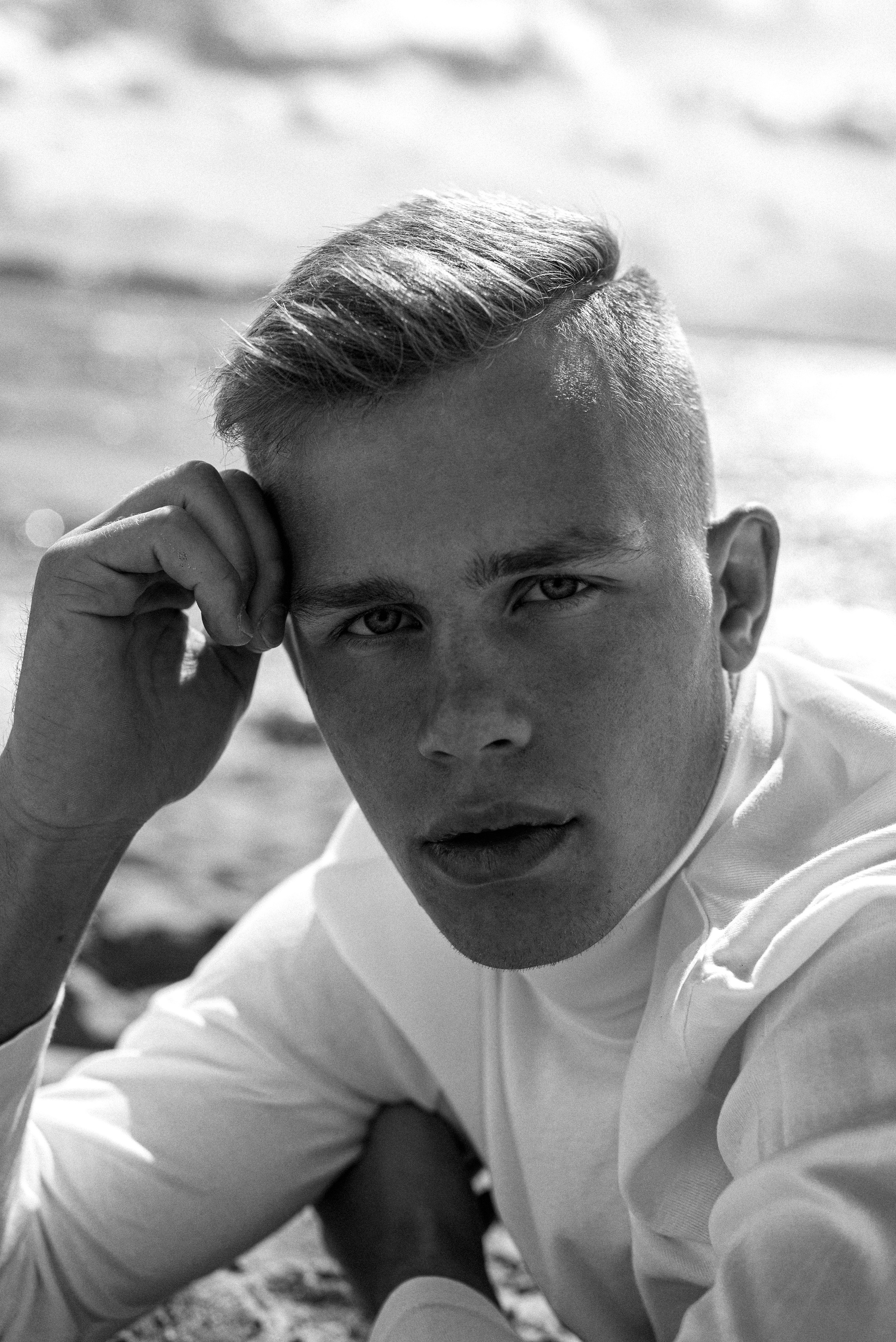 Модель для предметной съемки Герман id 29 034 С.-Пб| Sale Easy