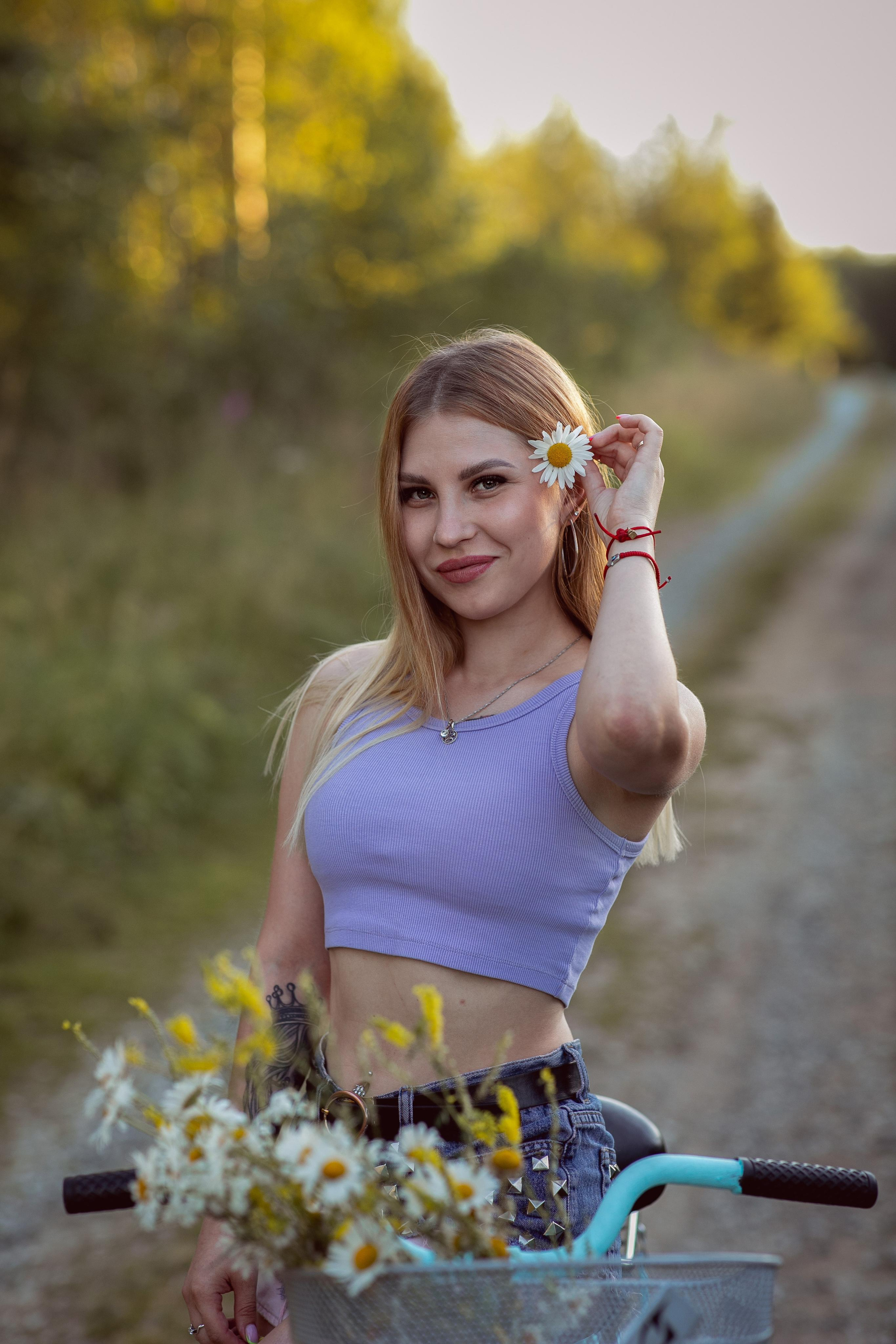 Женская. Меня зовут Марина Бастрикова