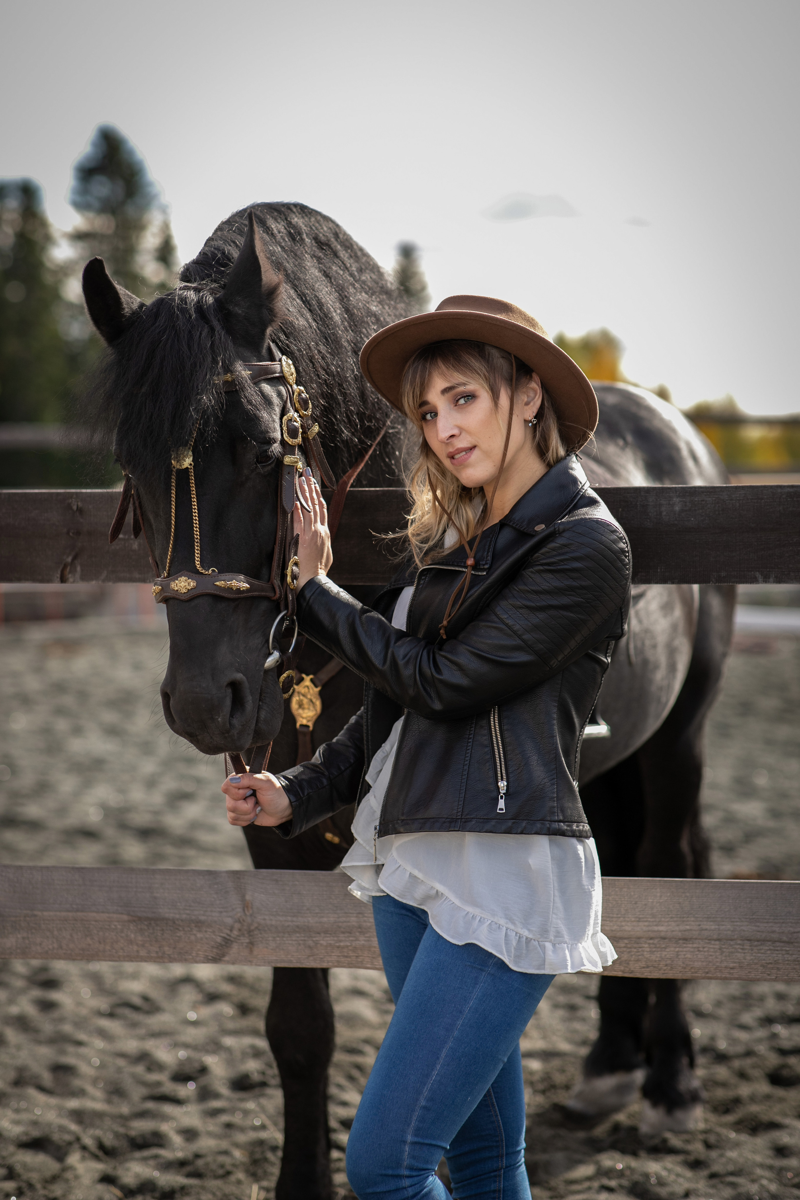 Женская. Меня зовут Марина Бастрикова