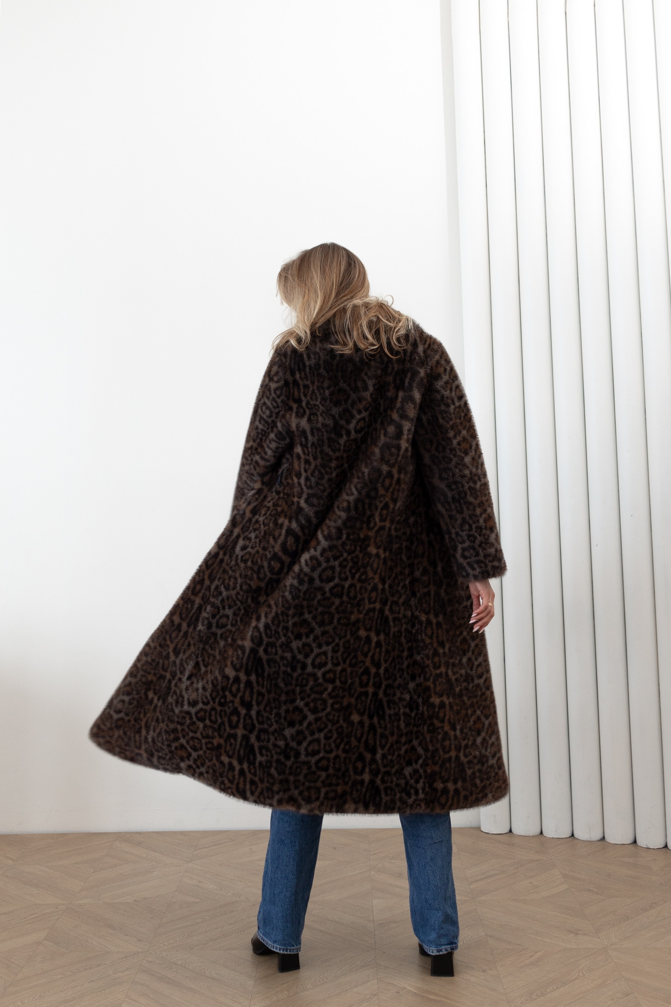 MY BEVERLY COAT — каталог. Фотограф для брендов в Санкт-Петербурге — Анита Вернер