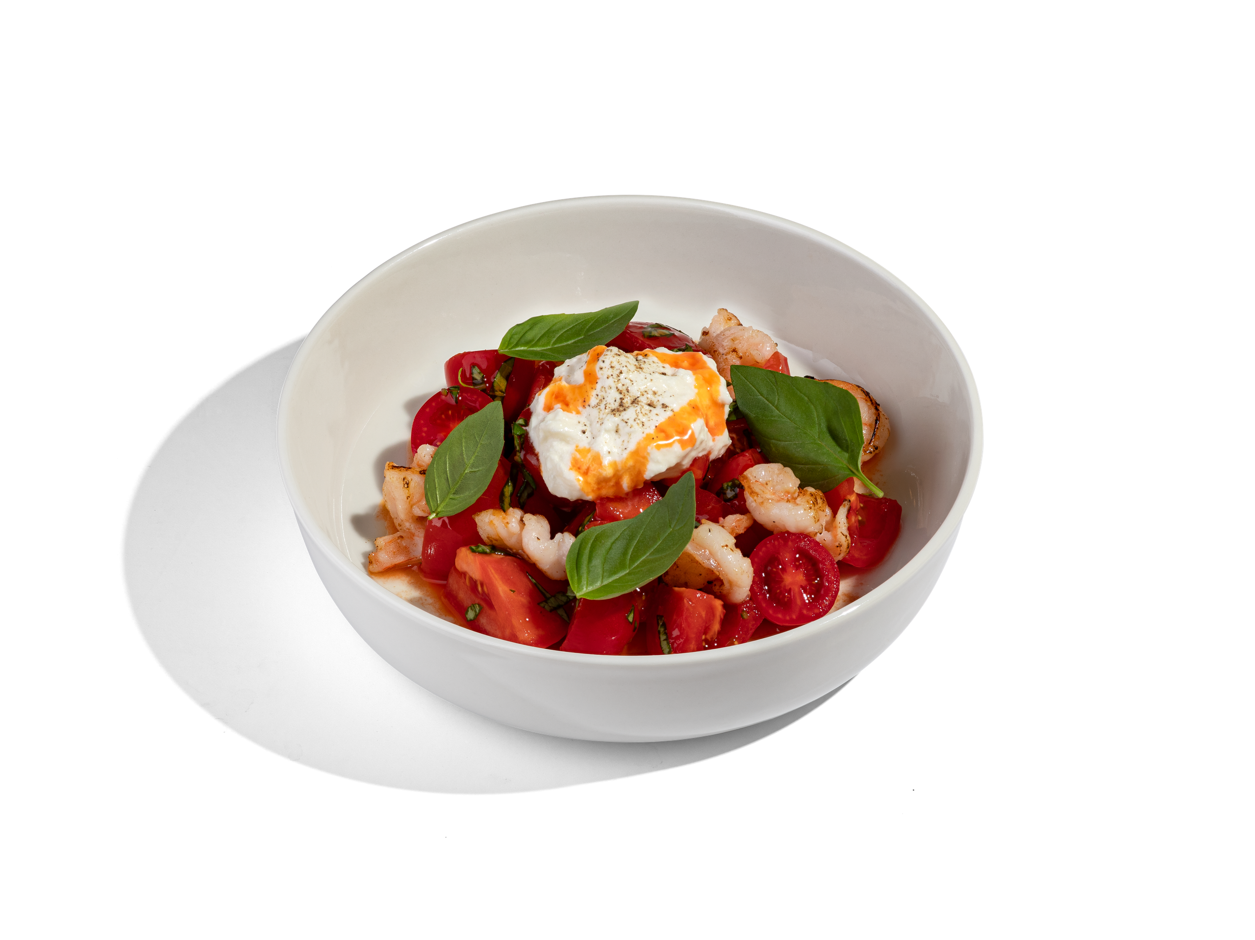 САЛАТ С ТОМАТАМИ, КРЕВЕТКАМИ И СТРАЧАТЕЛЛОЙ — 850₽. Узбекские томаты, томаты черри, креветки, заправлен кисло - сладким соусом и дополняется страчателлой 