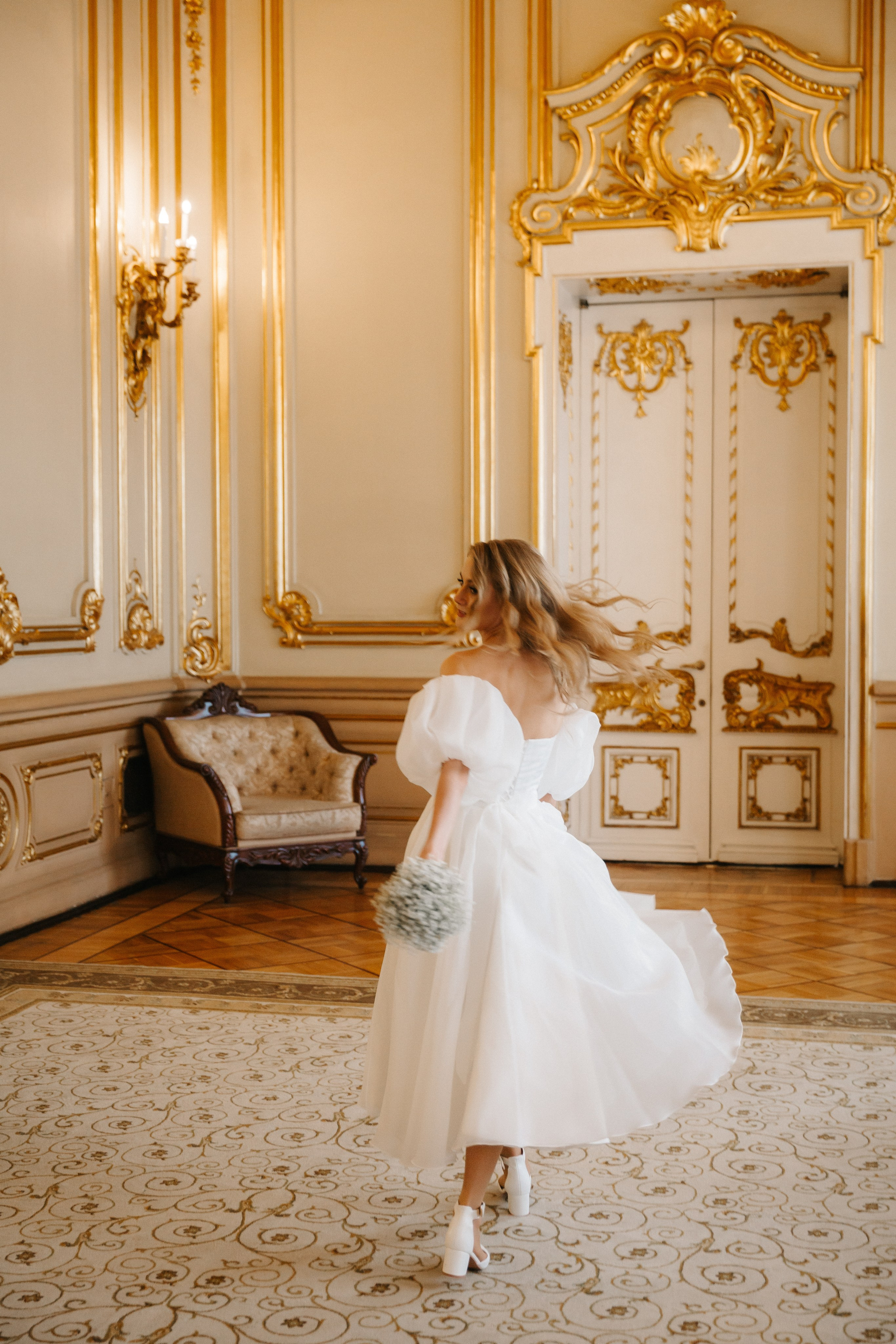 ДВОРЕЦ № 1 | Март, Исаакий, Английская набережная. Свадебный фотограф в Санкт-Петербурге Полина Корзухина