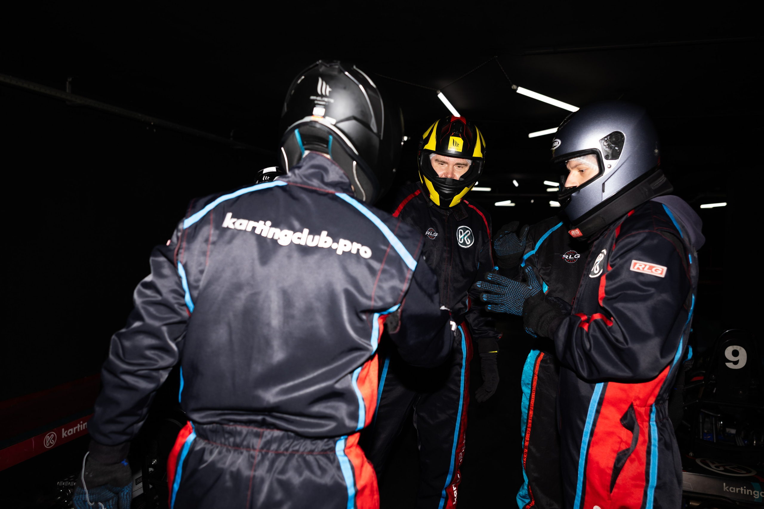 30 лет компании. Лайфстайл Фотограф и Профессиональный Водный Фотограф в Москве