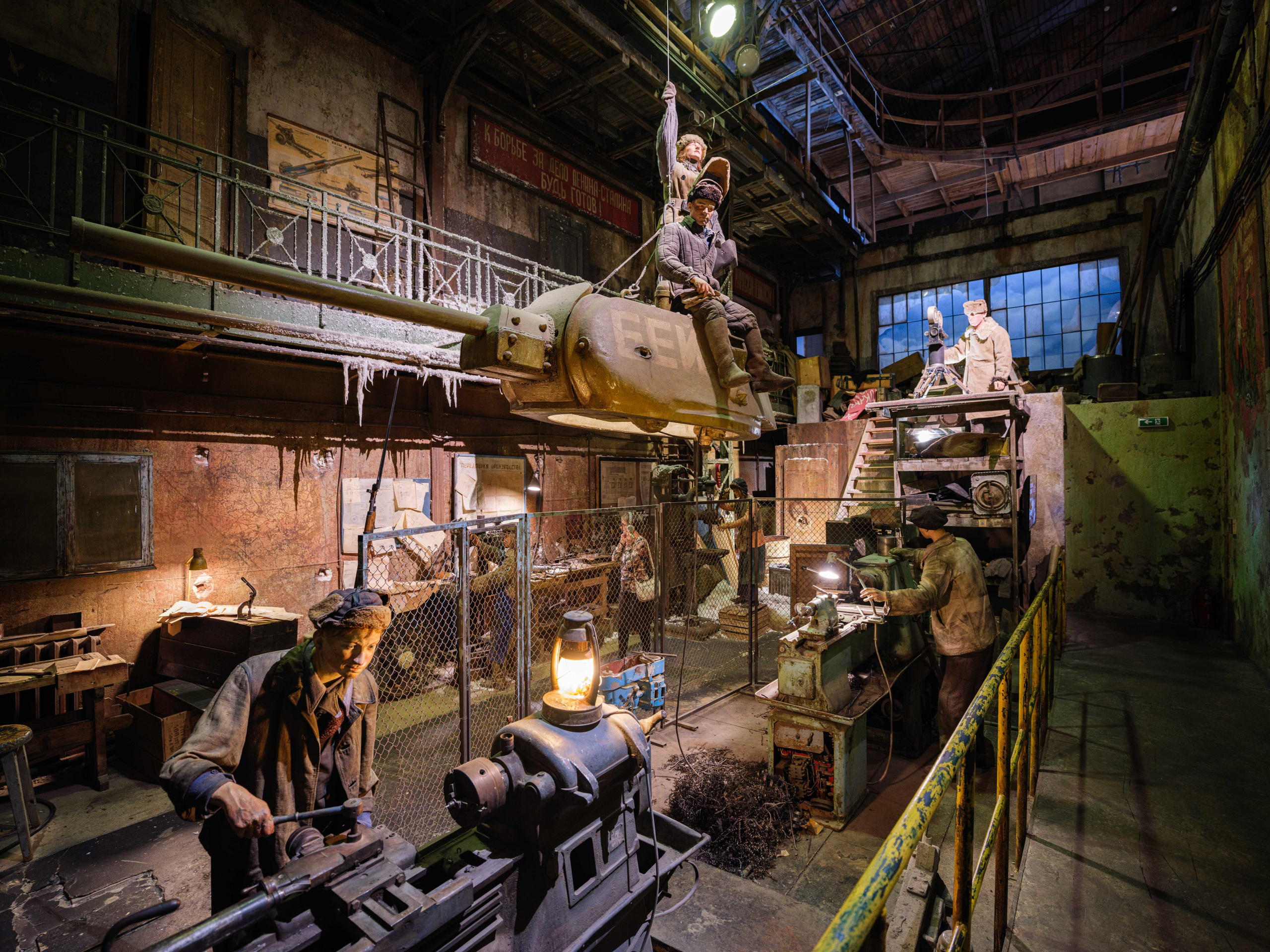 Пропавшие в кинохронике. Фотограф Балаев Михаил