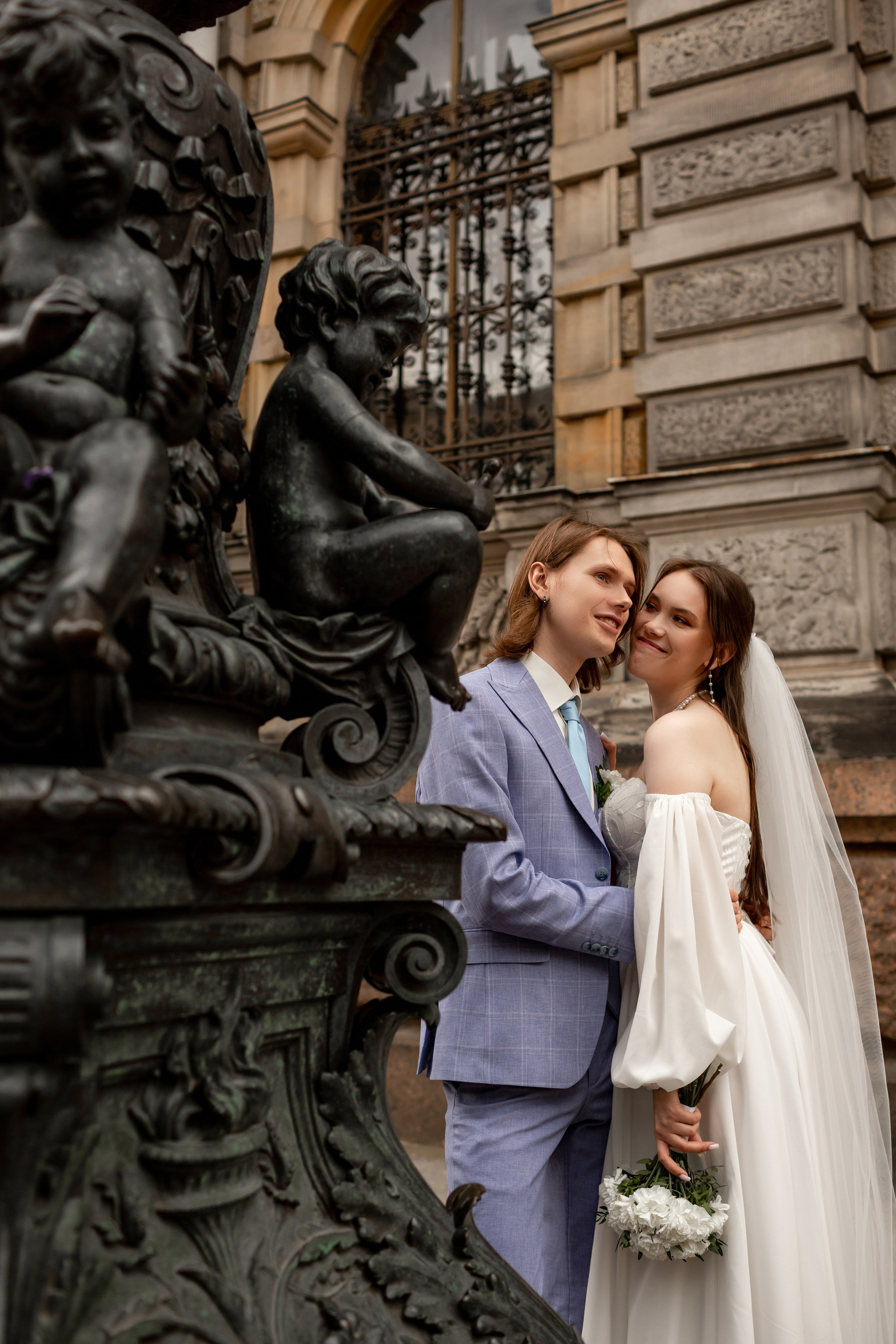 Свадебная фотосессия во Дворце на Фурштатской. Свадебный фотограф Кирилл Белый
