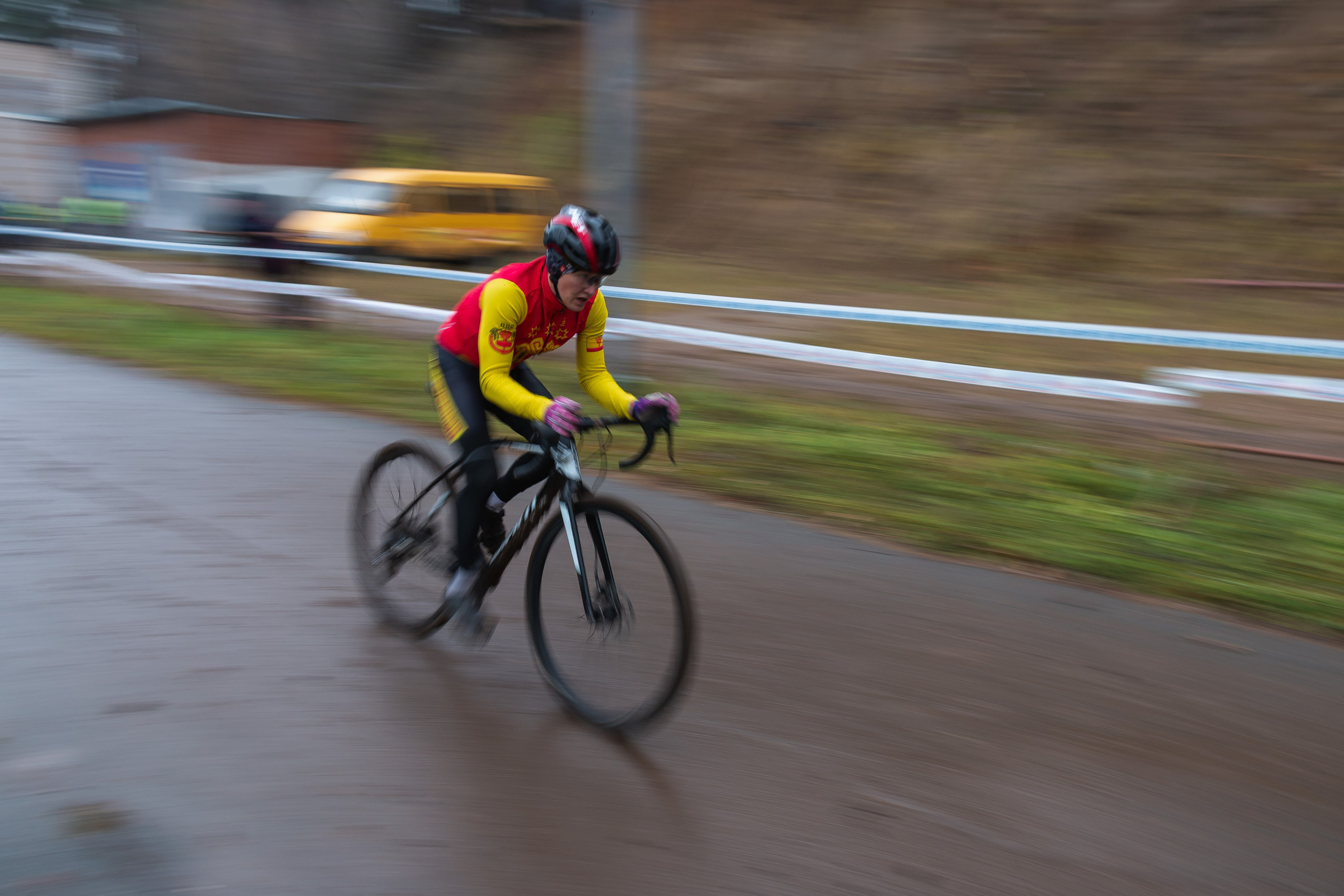 55-й Всероссийский велокросс на призы АО «ИРЗ». Олег Романов. Мастер фото по спорту