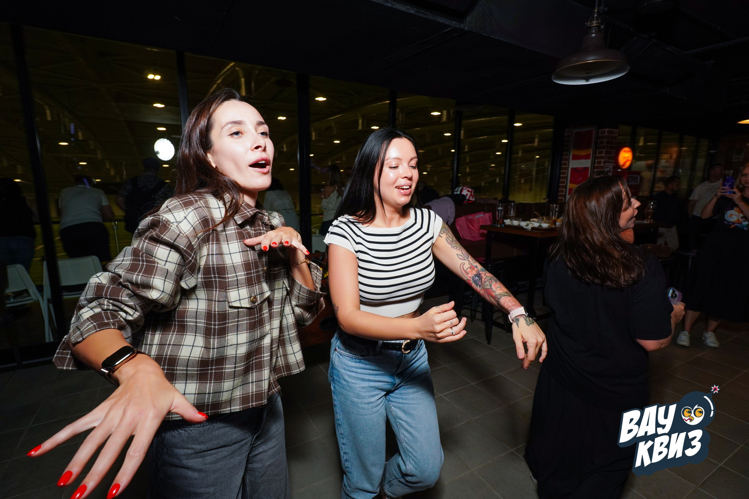 WOW QUIZ DUBAI. Фото | Видео Контент Мишель Ватаманюк