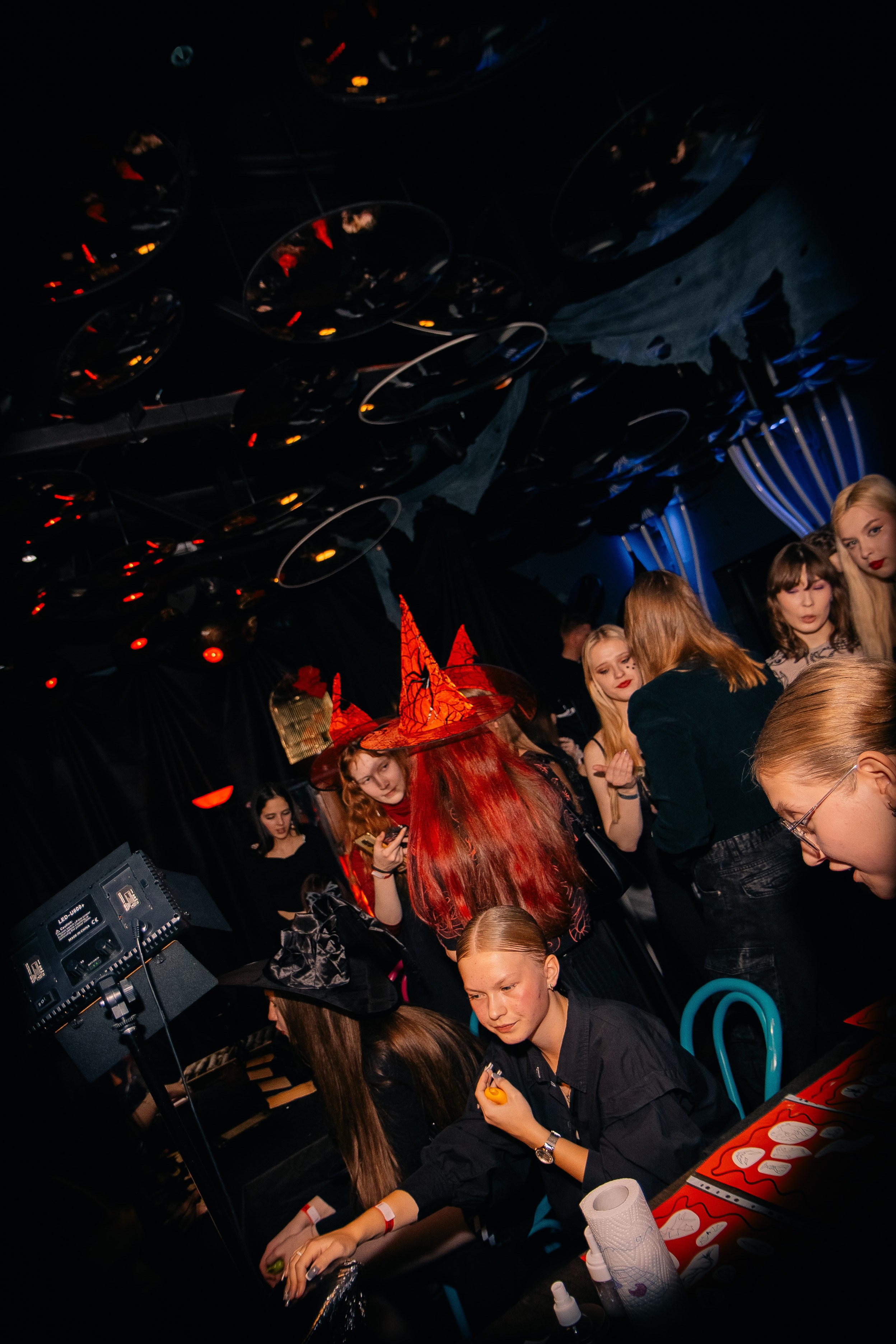 Тусовки. Фотограф Егор Огородов