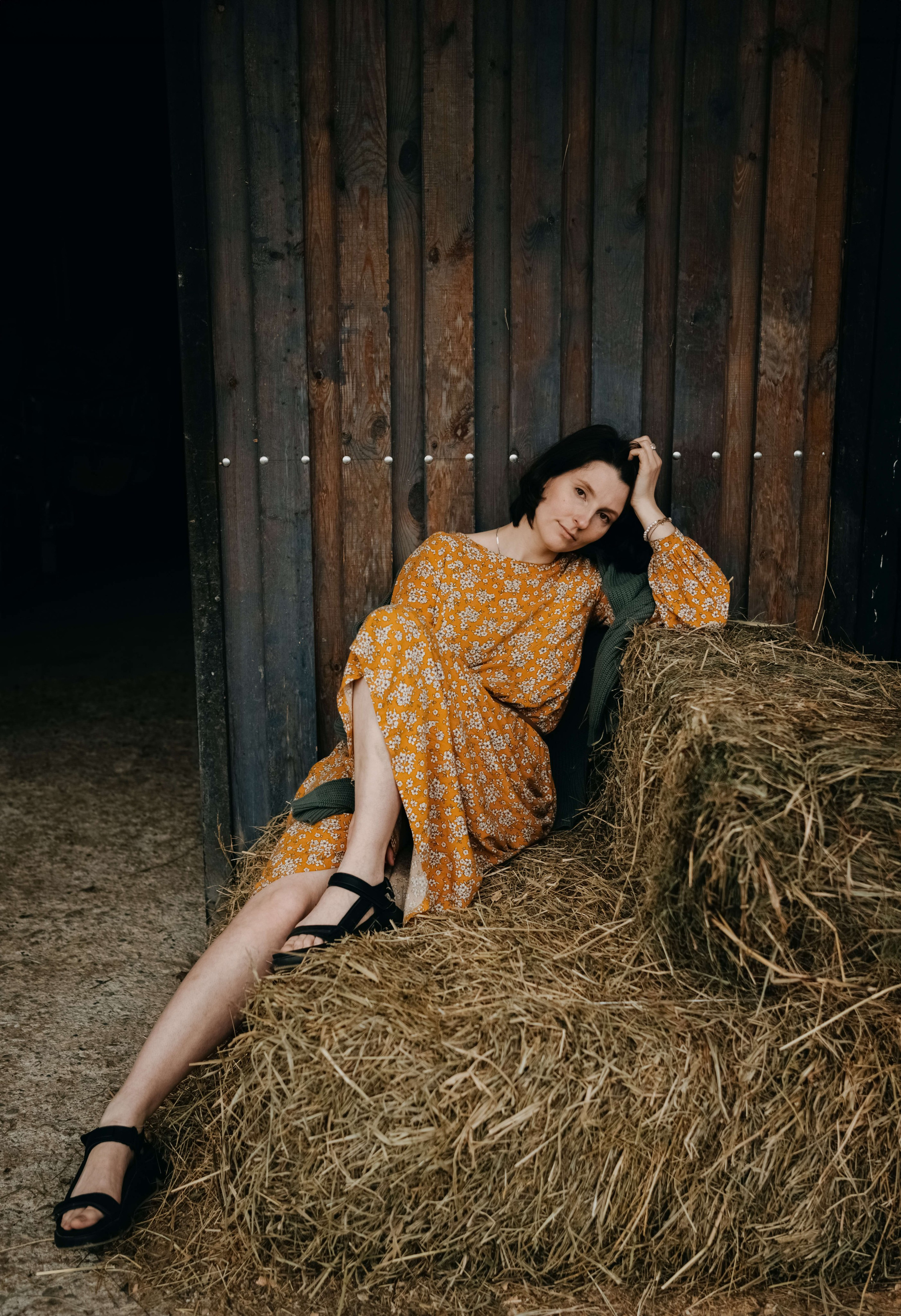 Портретная фотосессия на ферме с лошадьми. Портретный и свадебный фотограф в Тбилиси • xeniqo