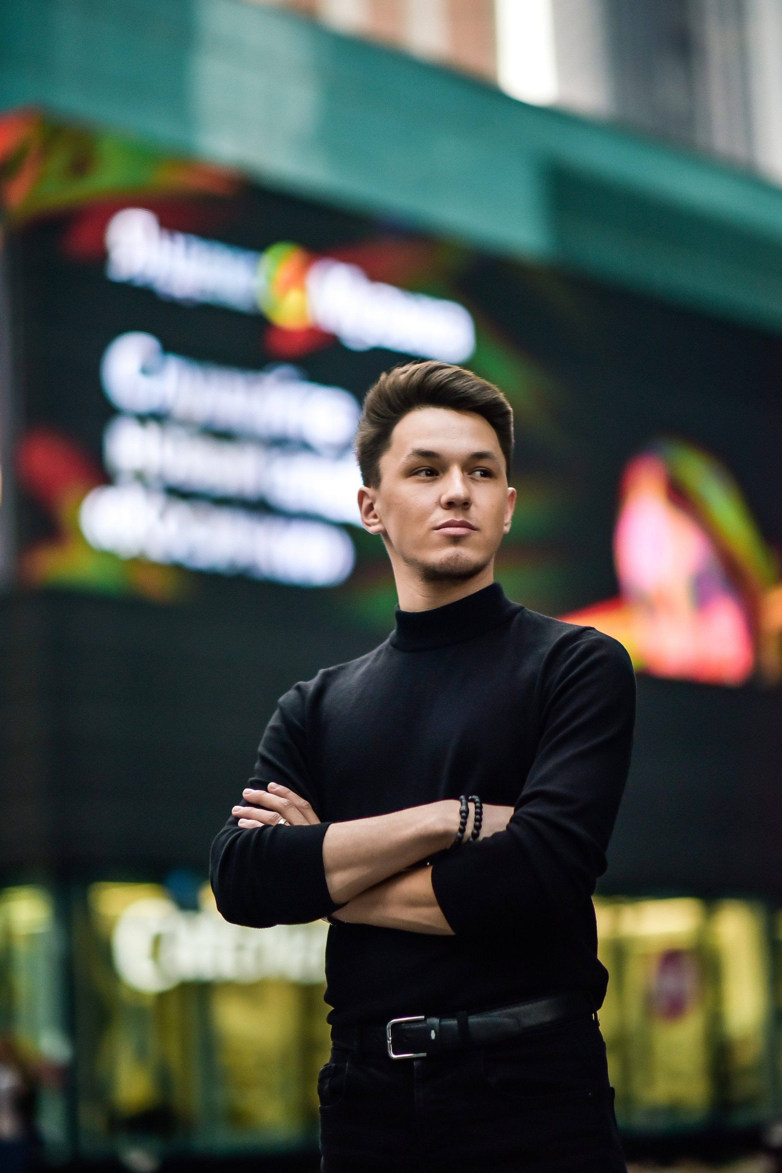 ДЕЛОВАЯ В СИТИ ОФИС. Фотограф для бизнесконтента, репортажей и семейного альбома в Москве