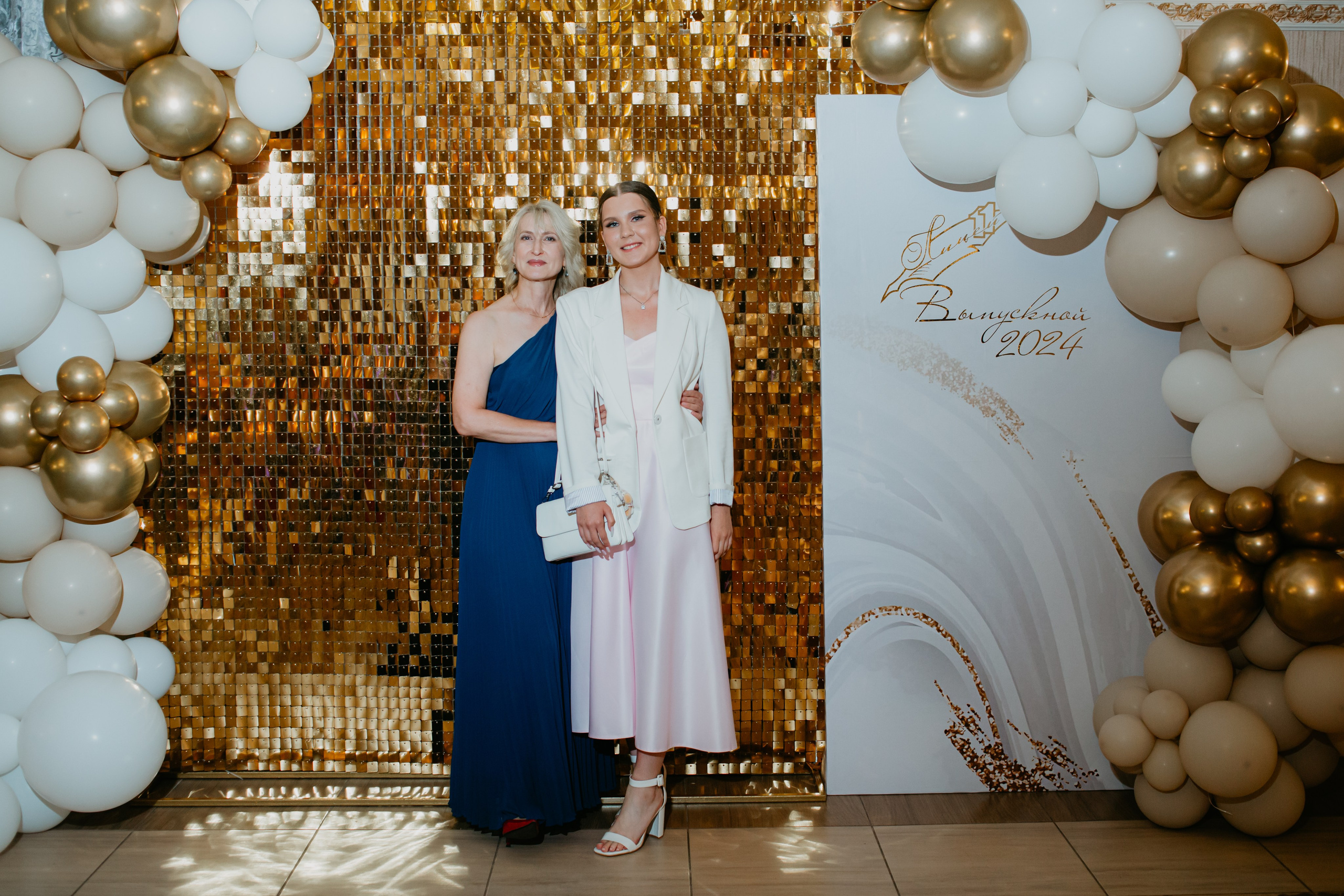 Выпускной. 11 лицей. Фотограф в Челябинске Ополихина Анна