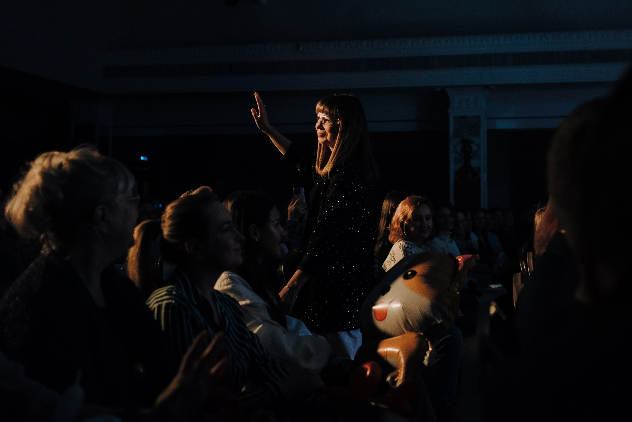 СПЕКТАКЛЬ «ВОЛШЕБНЫЕ ОЧКИ» ОПТИК-ЦЕНТР. Репортажный фотограф Зуев Роман г. Челябинск