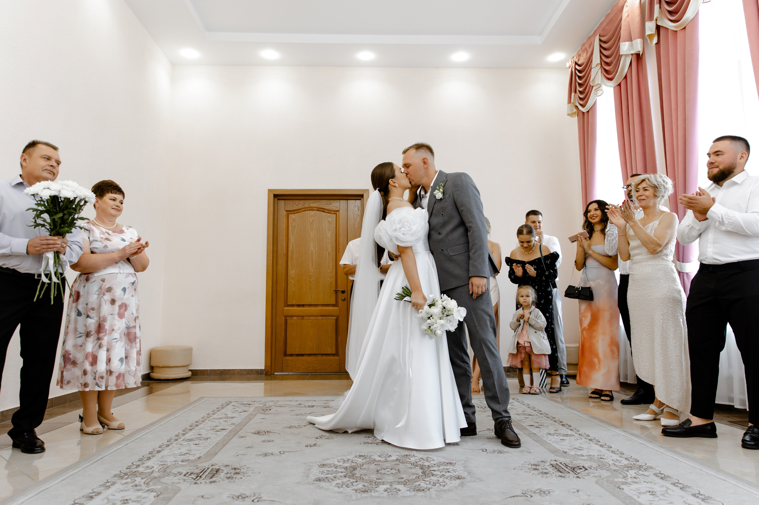 Свадебный день Влада и Вики. Свадебный фотограф Анна Бабахина