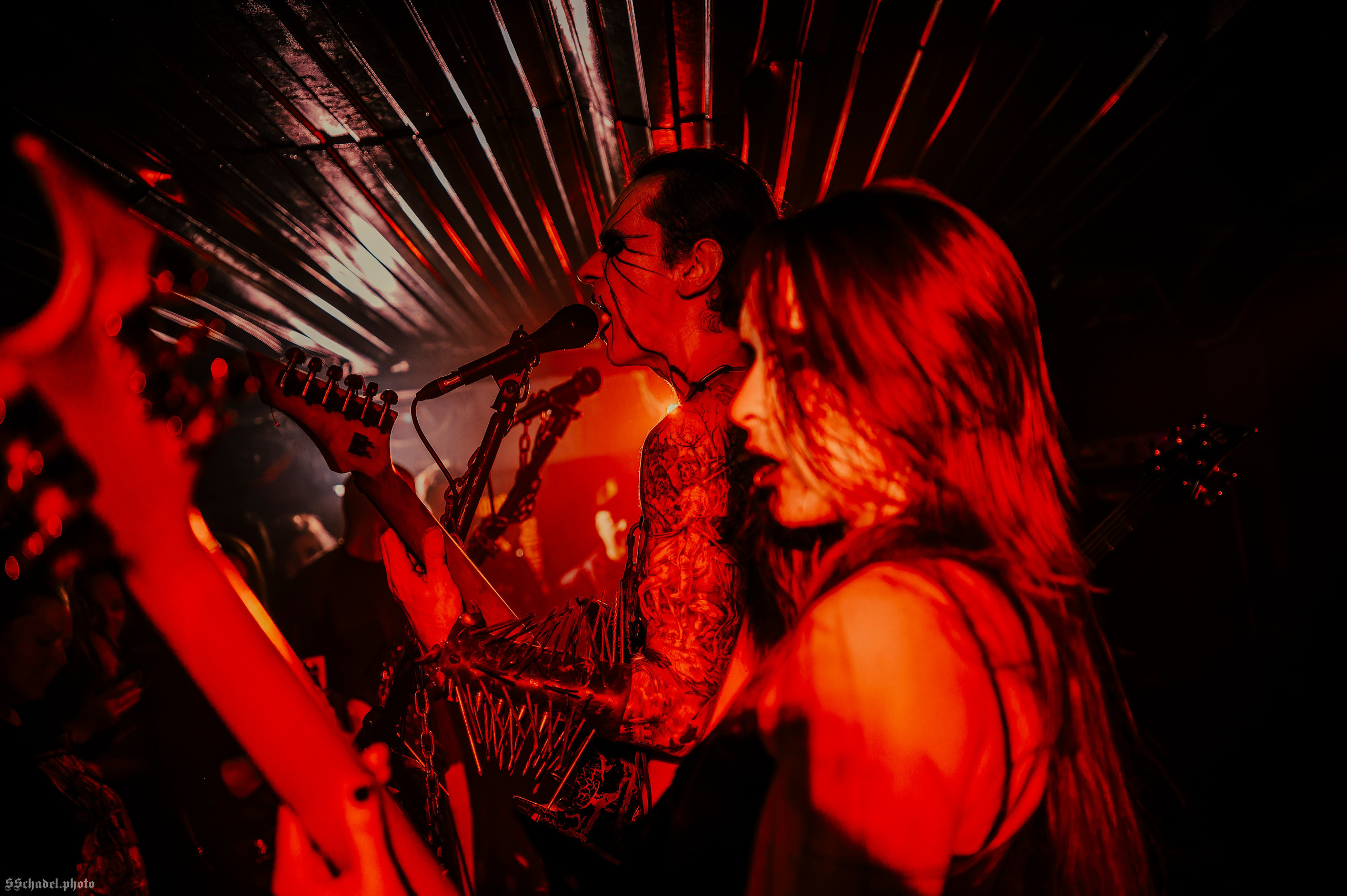Frostlagte Måne 18.10.25. We will make everything metal!
