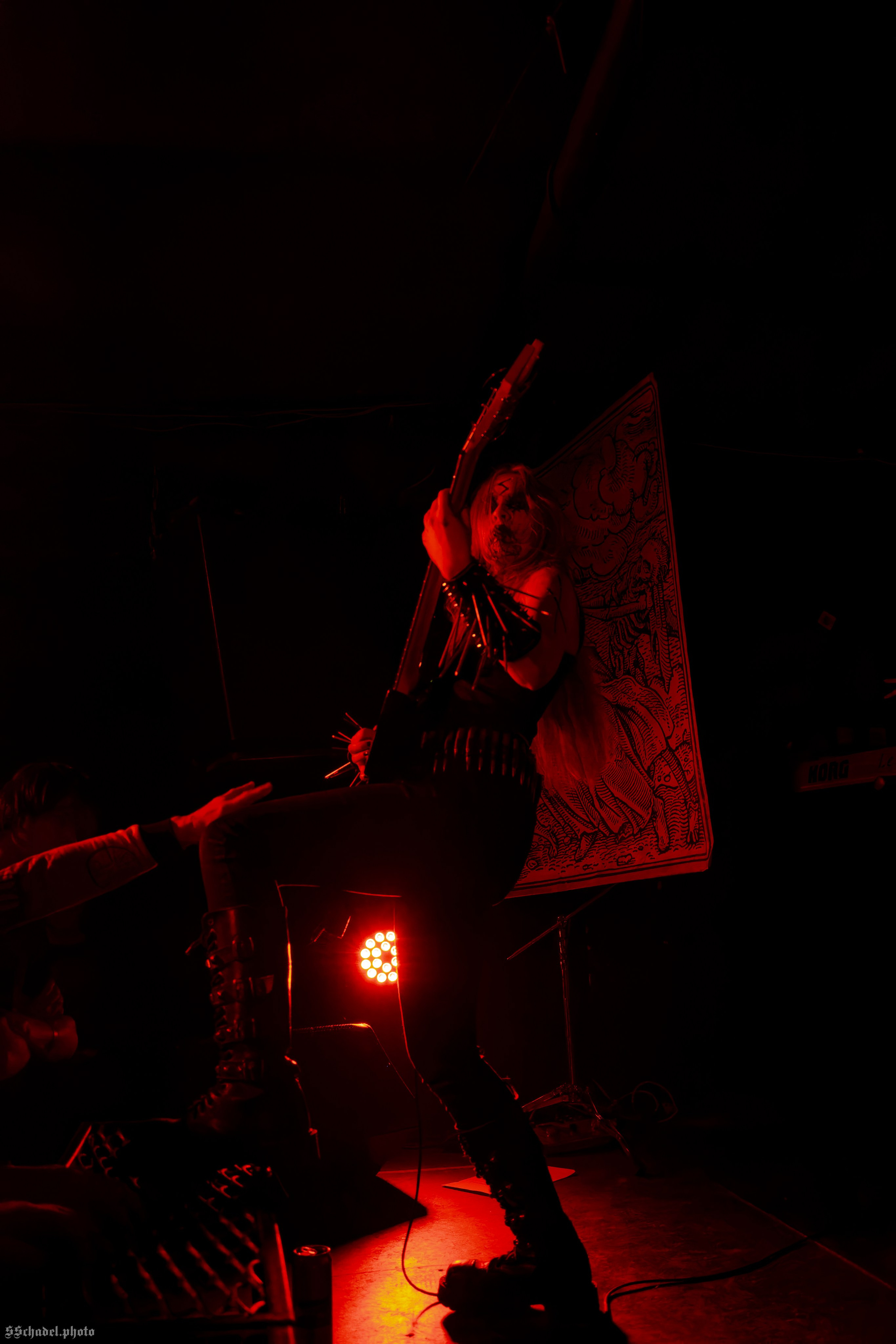 Frostlagte Måne 11.04.25. We will make everything metal!