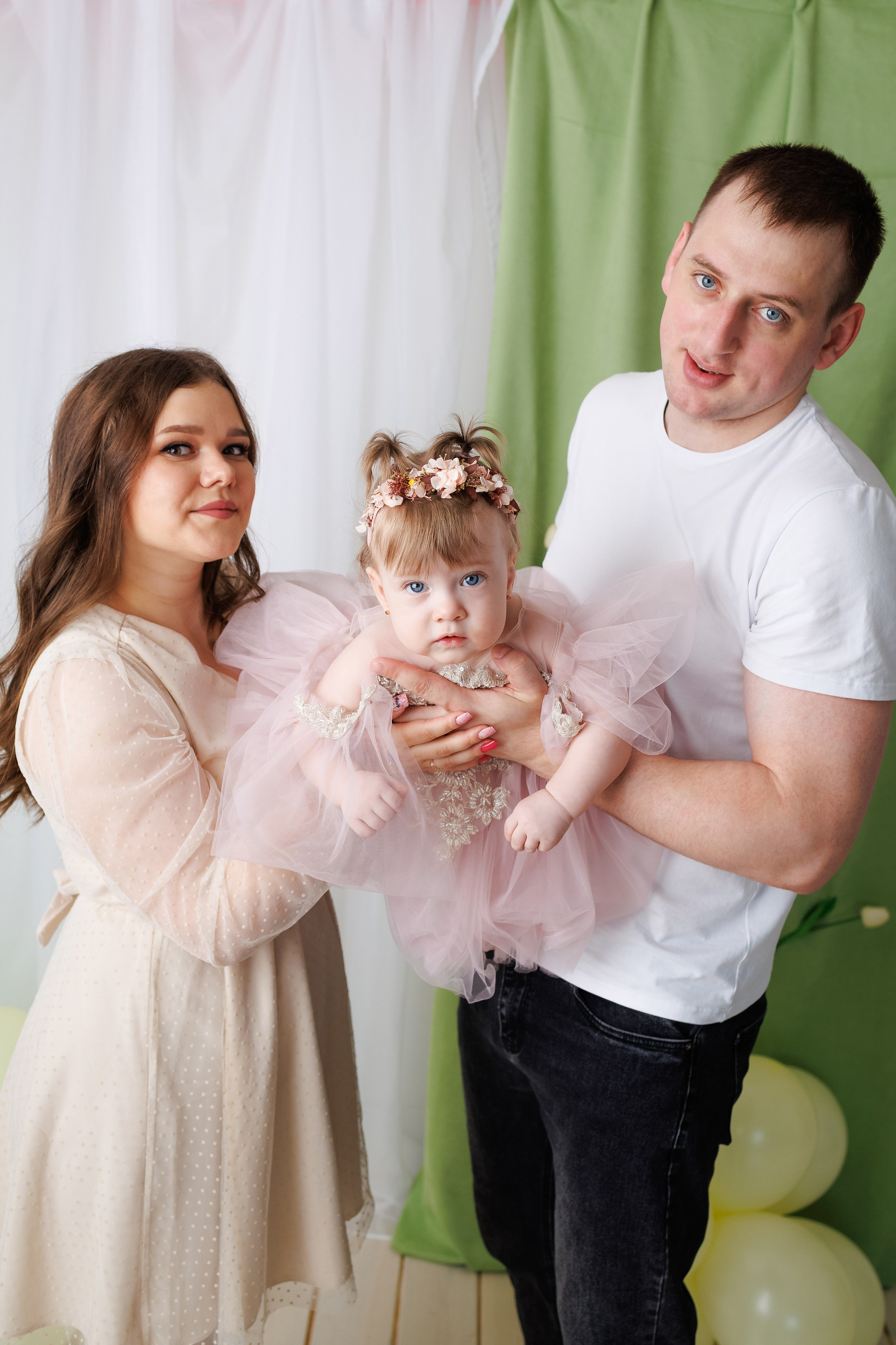 Аделине 1 годик. Фотограф новорожденный малышей Новосибирск