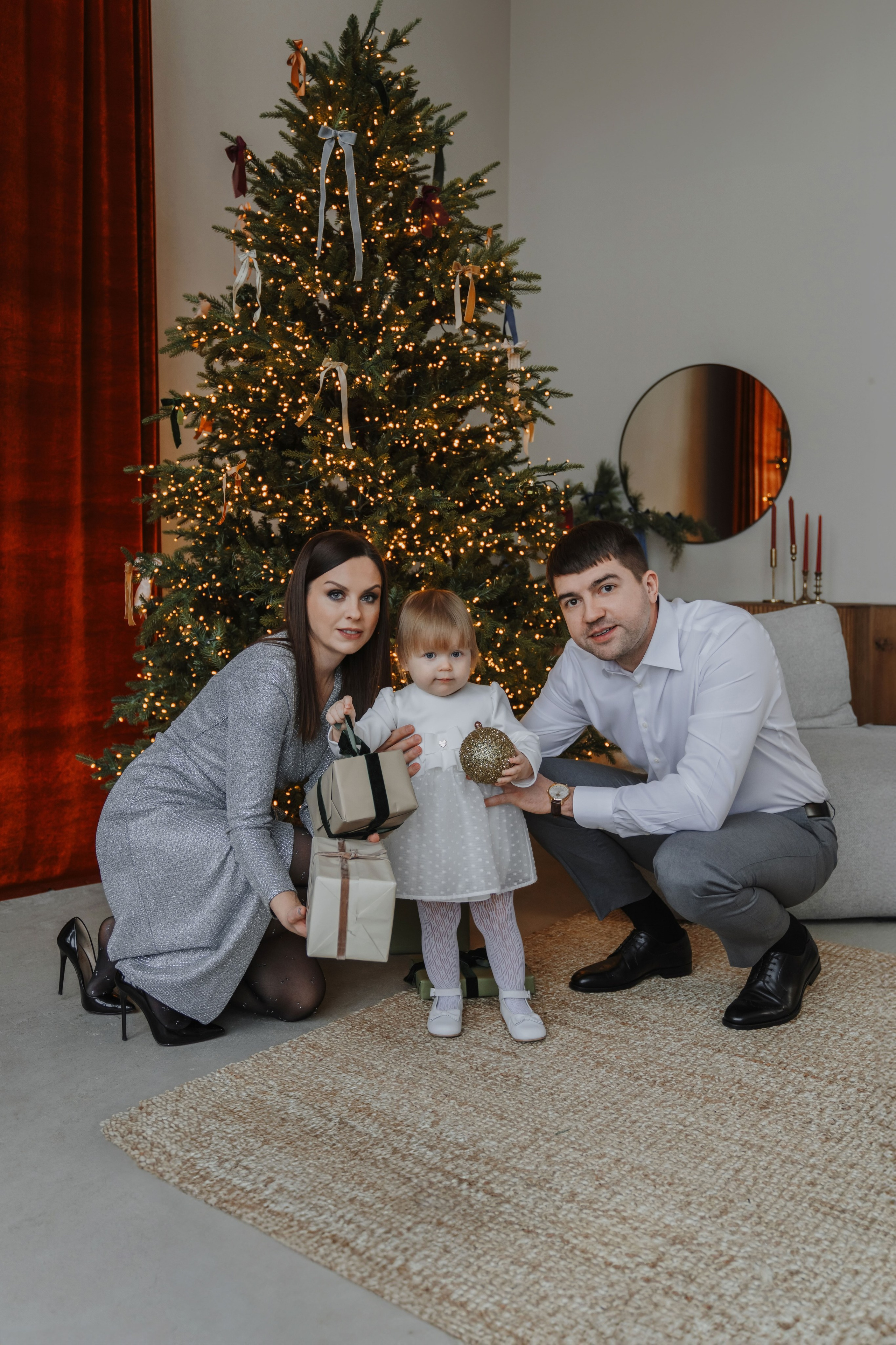 Michail, Ekaterina and Masha. Christmas. Minsk. Olga Modjaro