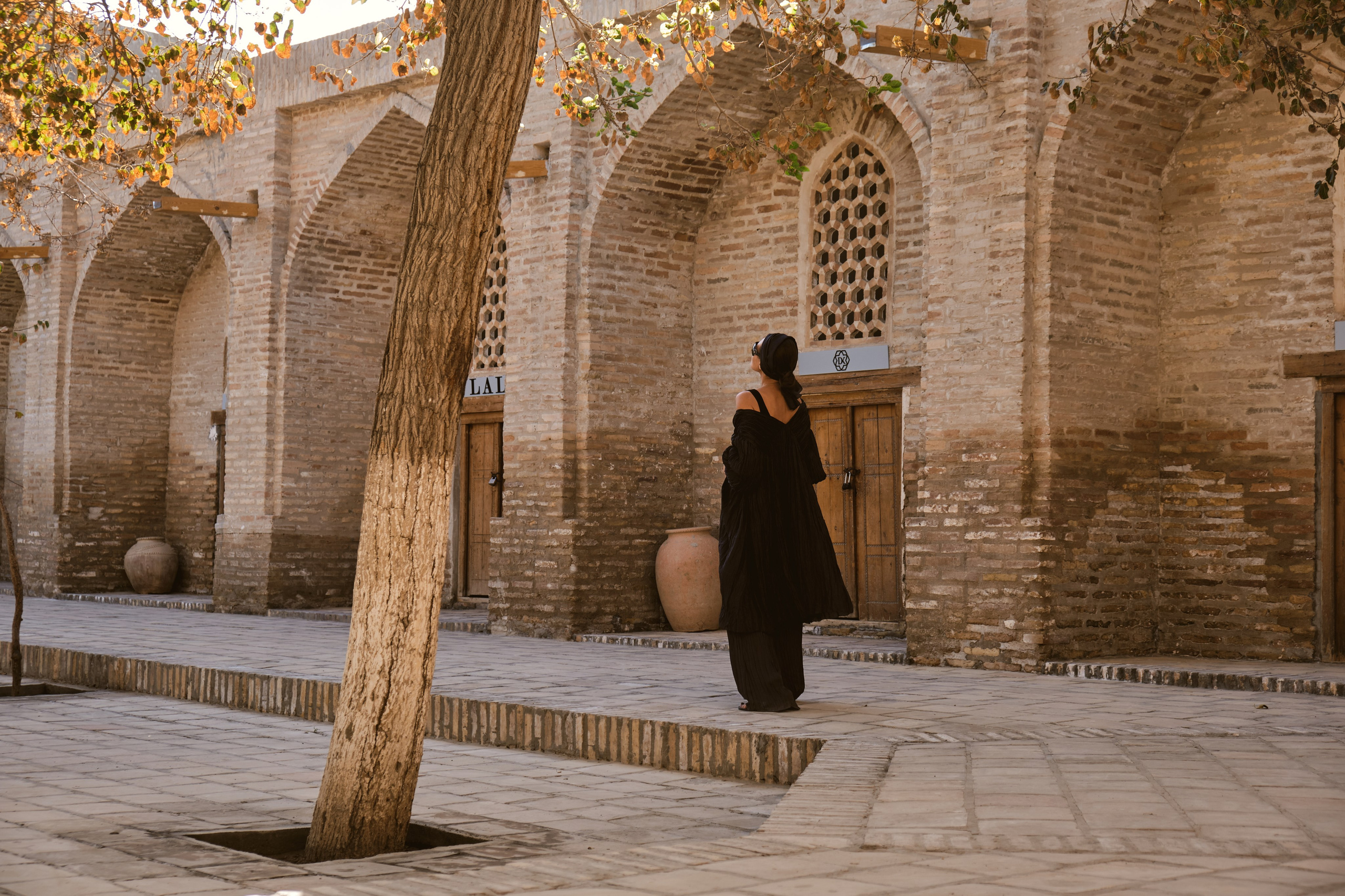 BUKHARA. Коммерческий и fashion-фотограф в Санкт-Петербурге Олеся Поле