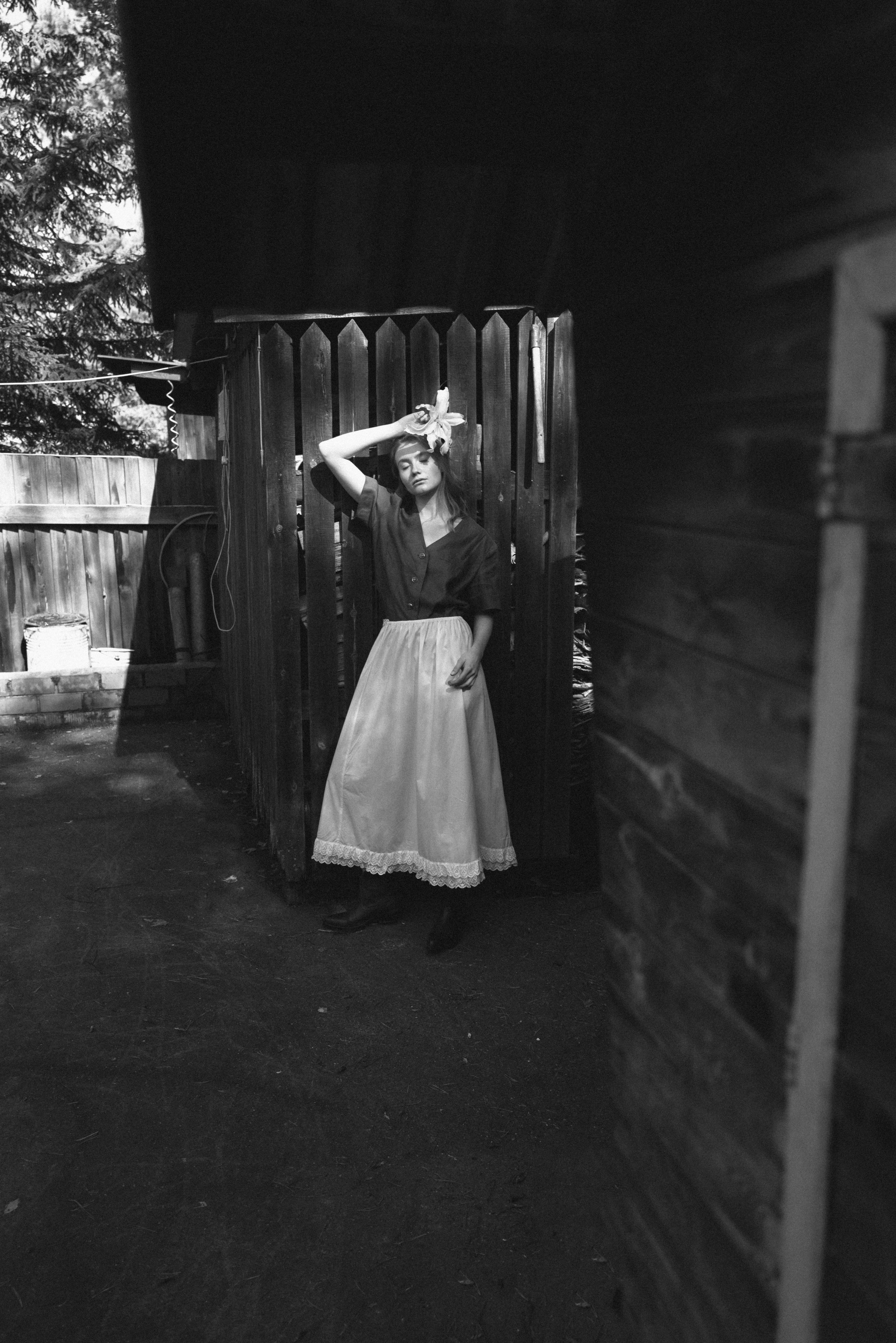 I am Diana, a portrait photographer. I take pictures around the world