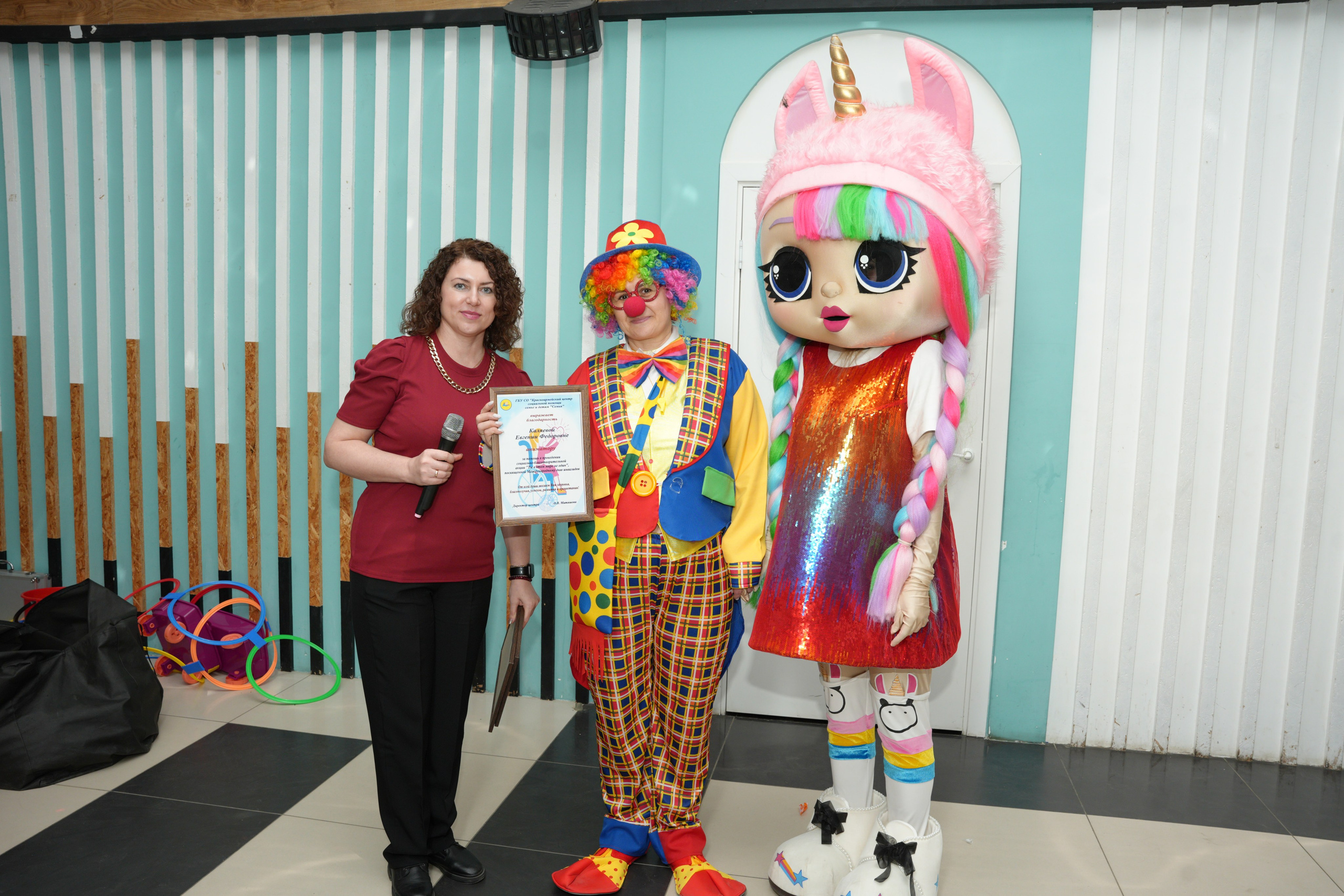 Социально —благотворительная акция «Ты в этом мире не один», посвященная Международному дню инвалидов. ВЫПУСКНЫЕ АЛЬБОМЫ, Школьный фотограф, семейный и свадебный в Саратове и области Ольга Плаксина