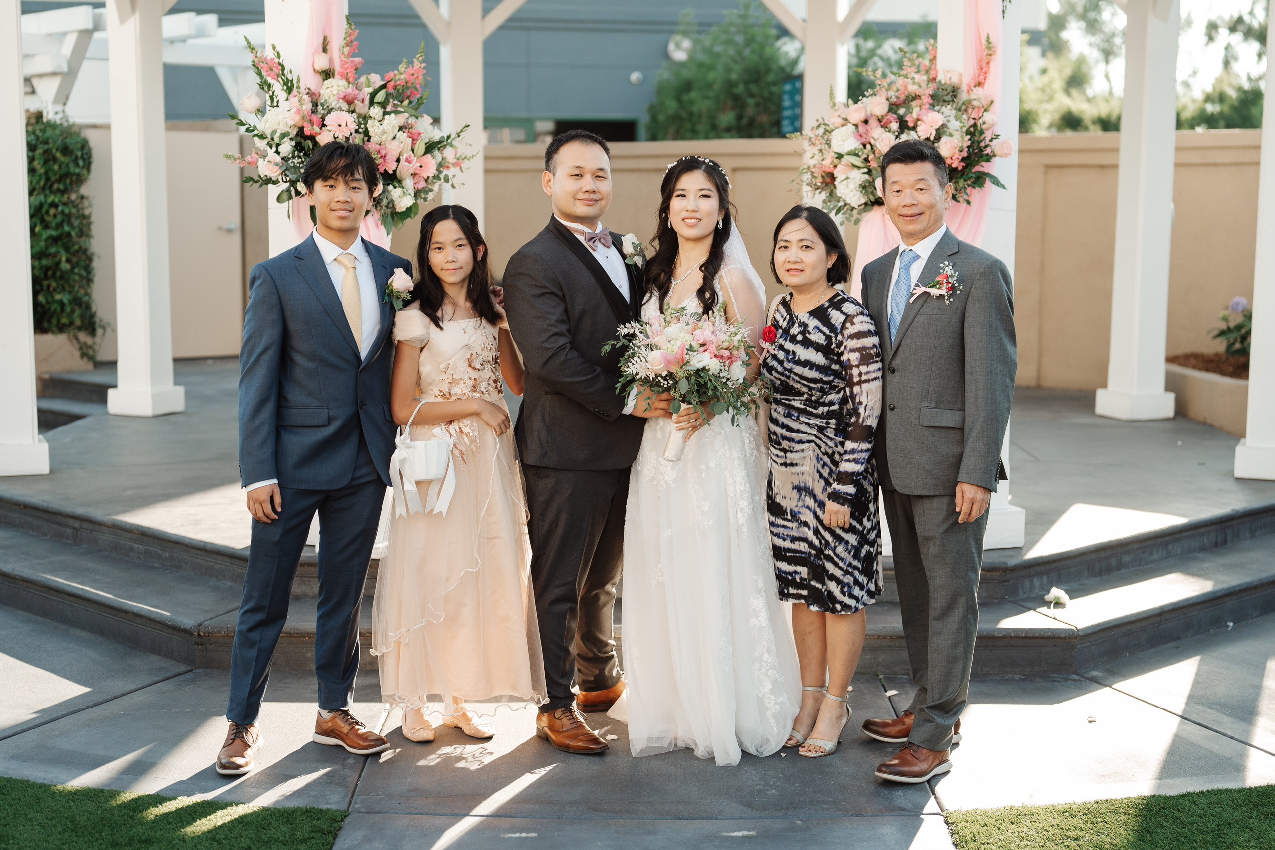 2025-08-16_AndreaChristopher. Ретушер Зенькевич Света