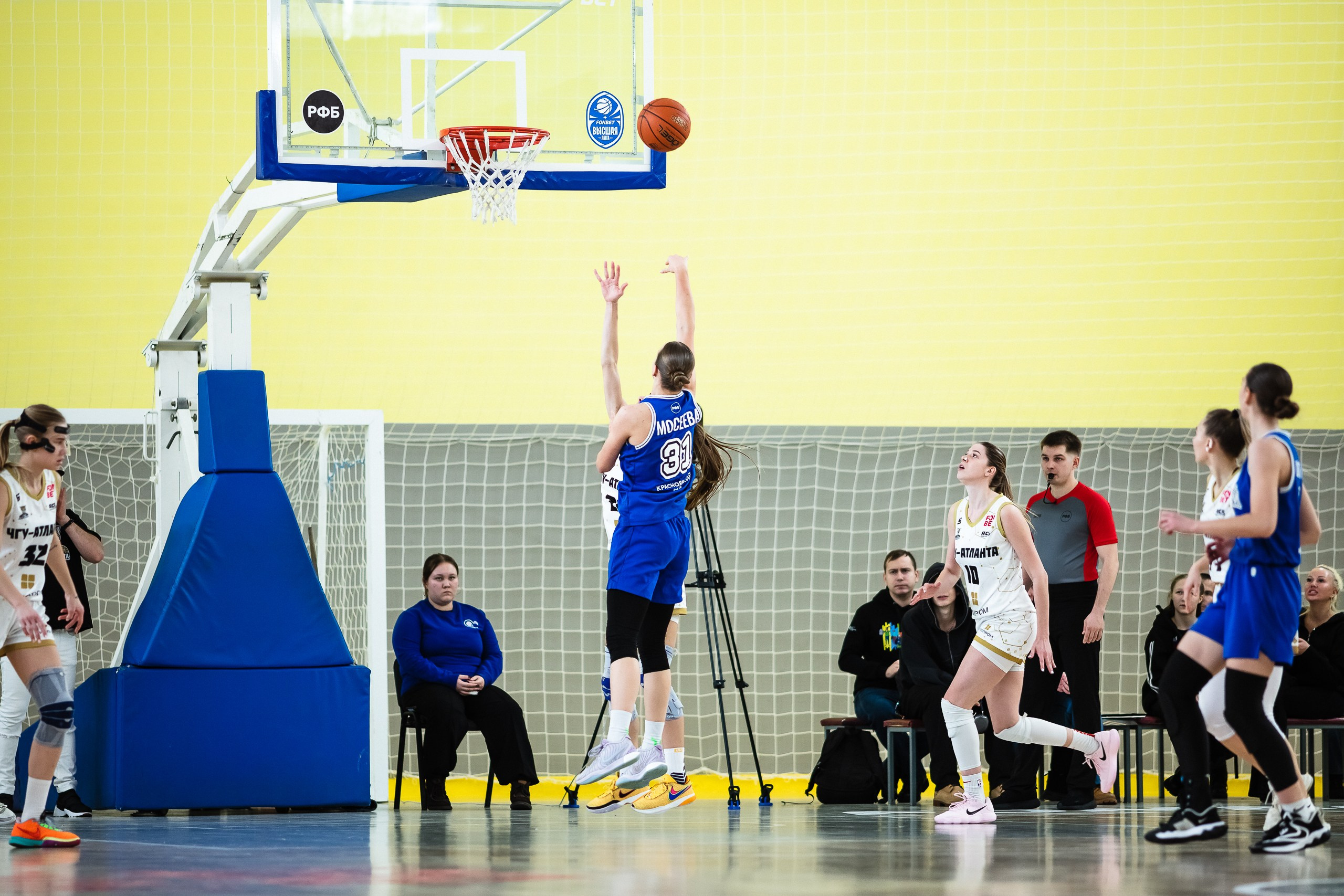 ЧГУ-Атланта — Енисей. Фотография