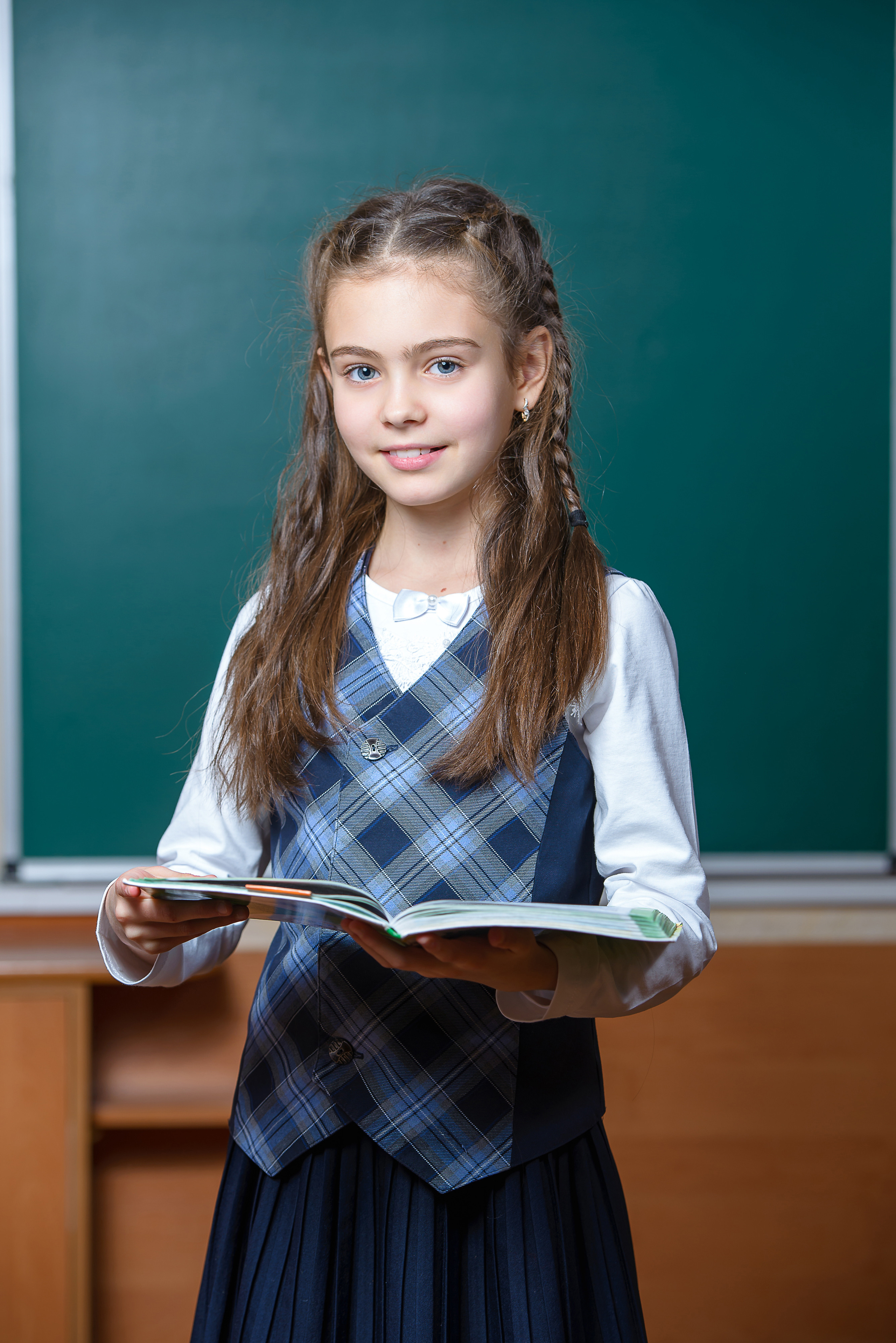 выпускной альбом, выпускные альбомы,  Севастополь, в Севастополе, виньетка, общая фотография класса, фотосъемка утренников, фотосъемка в детском саду, фотограф на выпускной, фотосессия в школе, в детском саду, подготовка ЕГЭ Севастополь, ОГЭ Севастополь, фотограф на 1 сентября