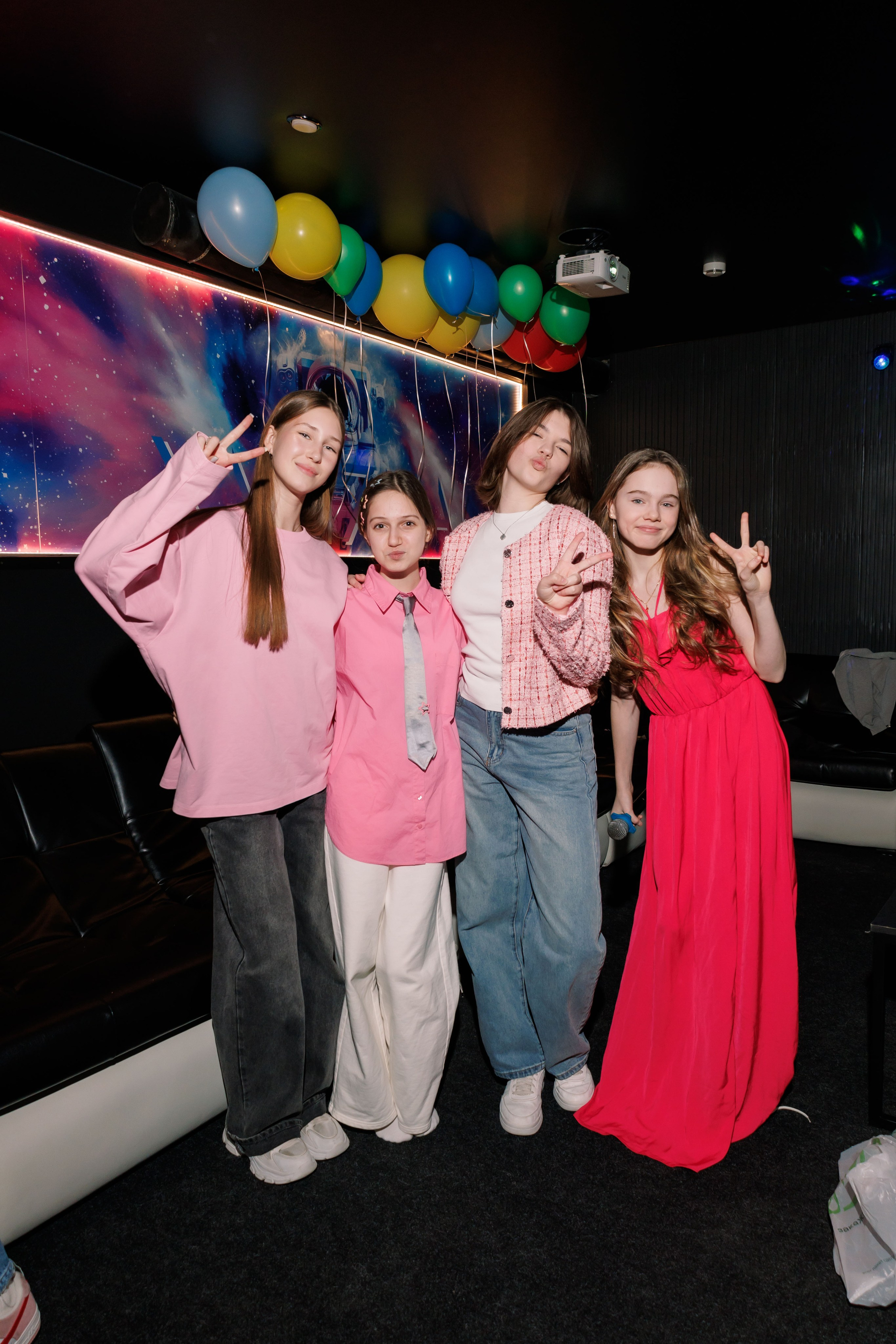 День Рождения в караоке. Фотограф в Москве Дмитрий Емельянов