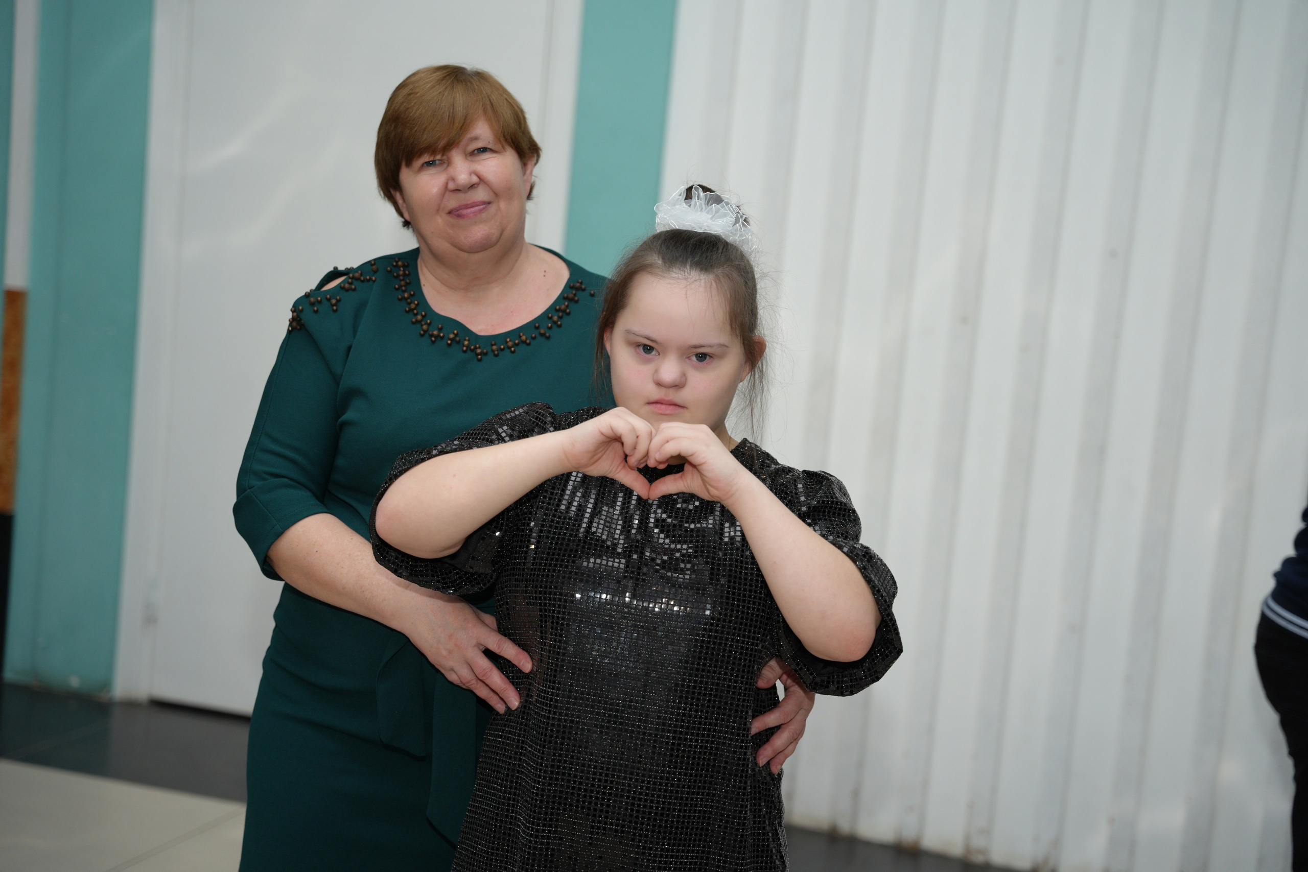 Социально —благотворительная акция «Ты в этом мире не один», посвященная Международному дню инвалидов. ВЫПУСКНЫЕ АЛЬБОМЫ, Школьный фотограф, семейный и свадебный в Саратове и области Ольга Плаксина