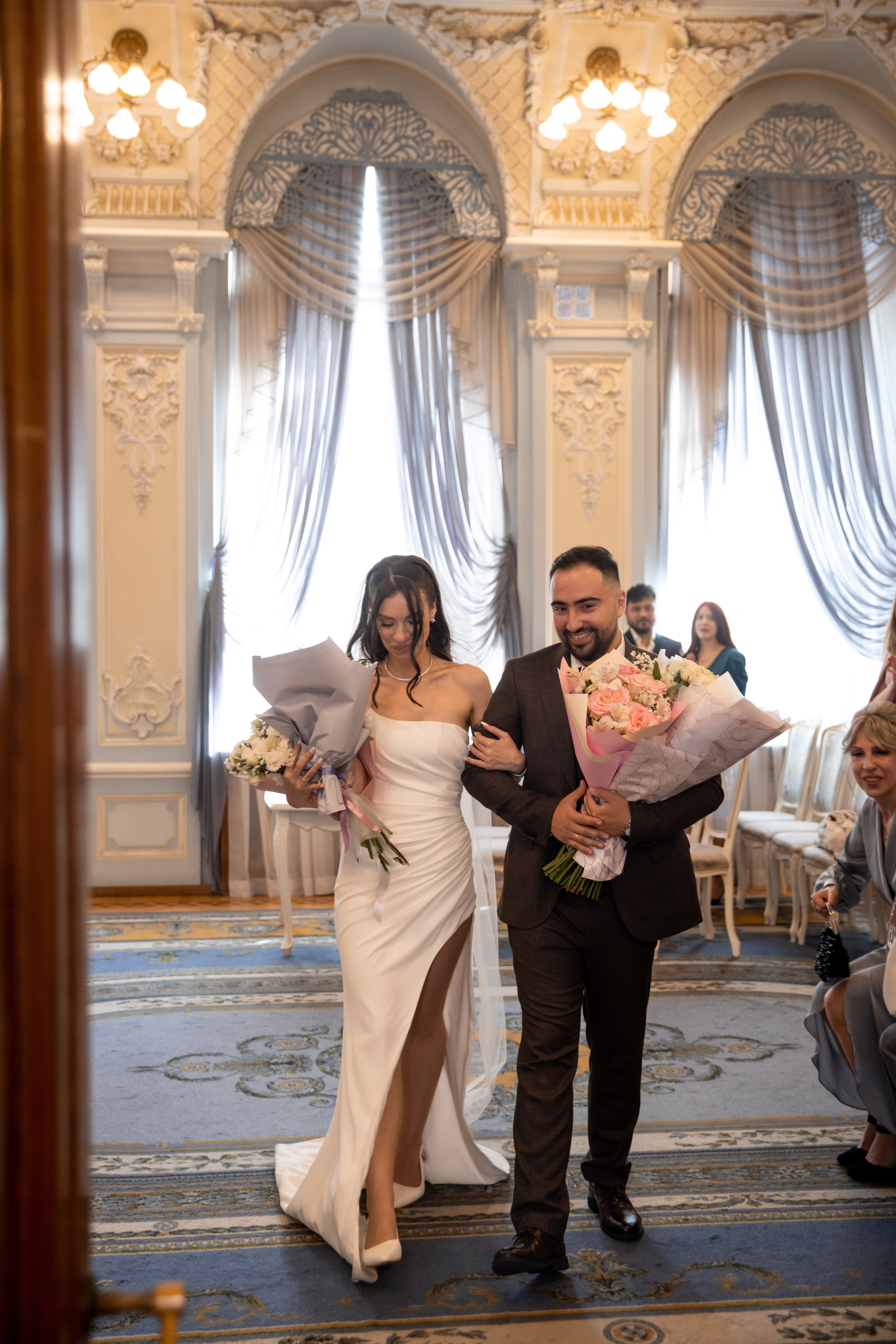 Анна и Александр / Прогулка + ЗАГС. Свадебный и семейный фотограф в Москве Диана Левченко