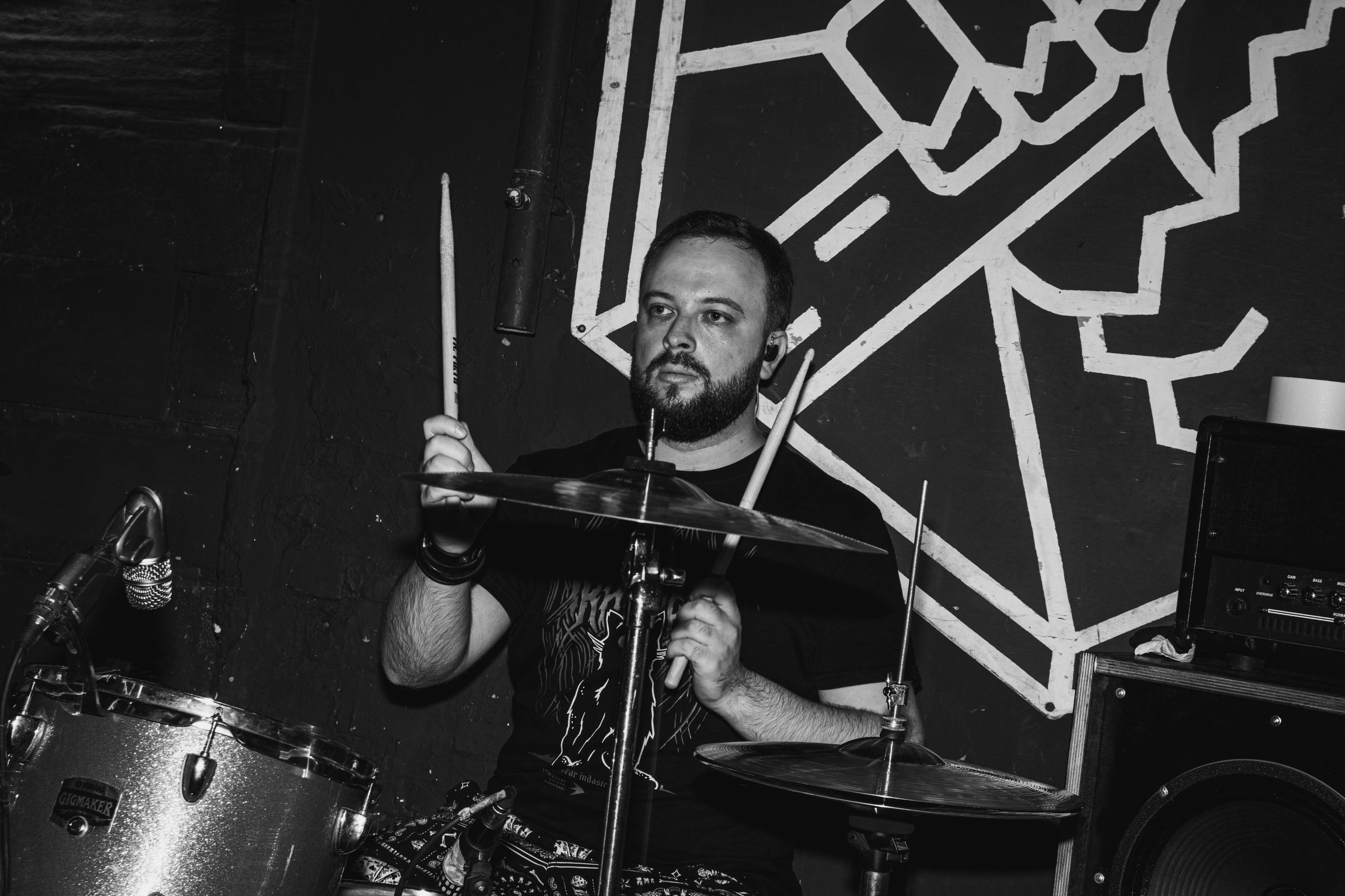 Ютани & о т м е ж & Вещи в картонной коробке 08.08.2025. Репортажный фотограф в Москве Legiodot