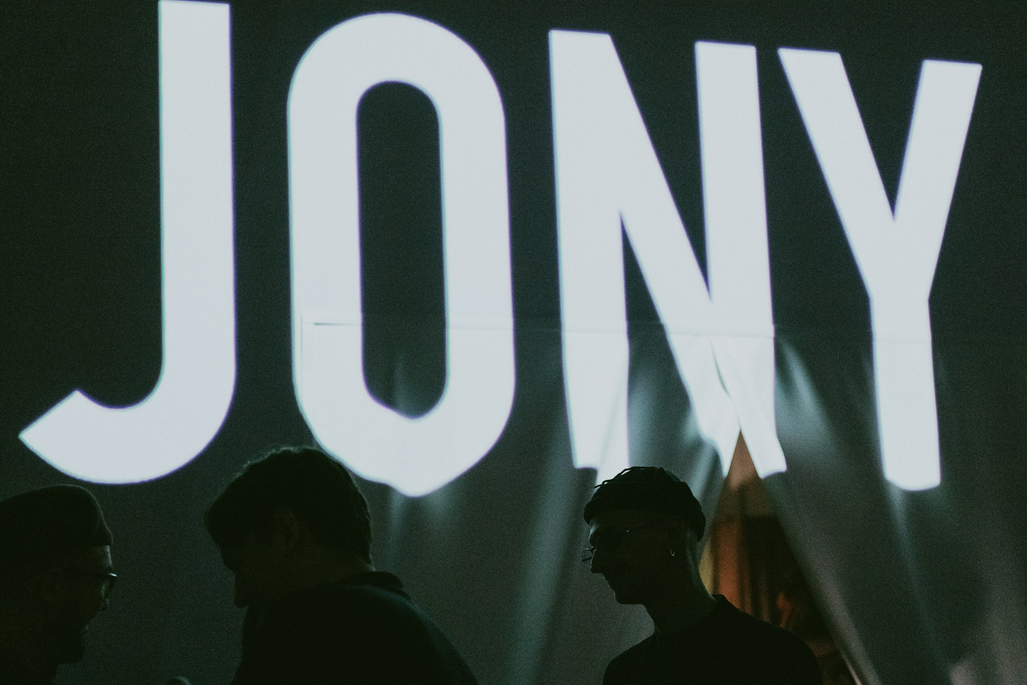 Jony. Презентация альбома «Рядом». Свадебный и репортажный фотограф Павел Царьков