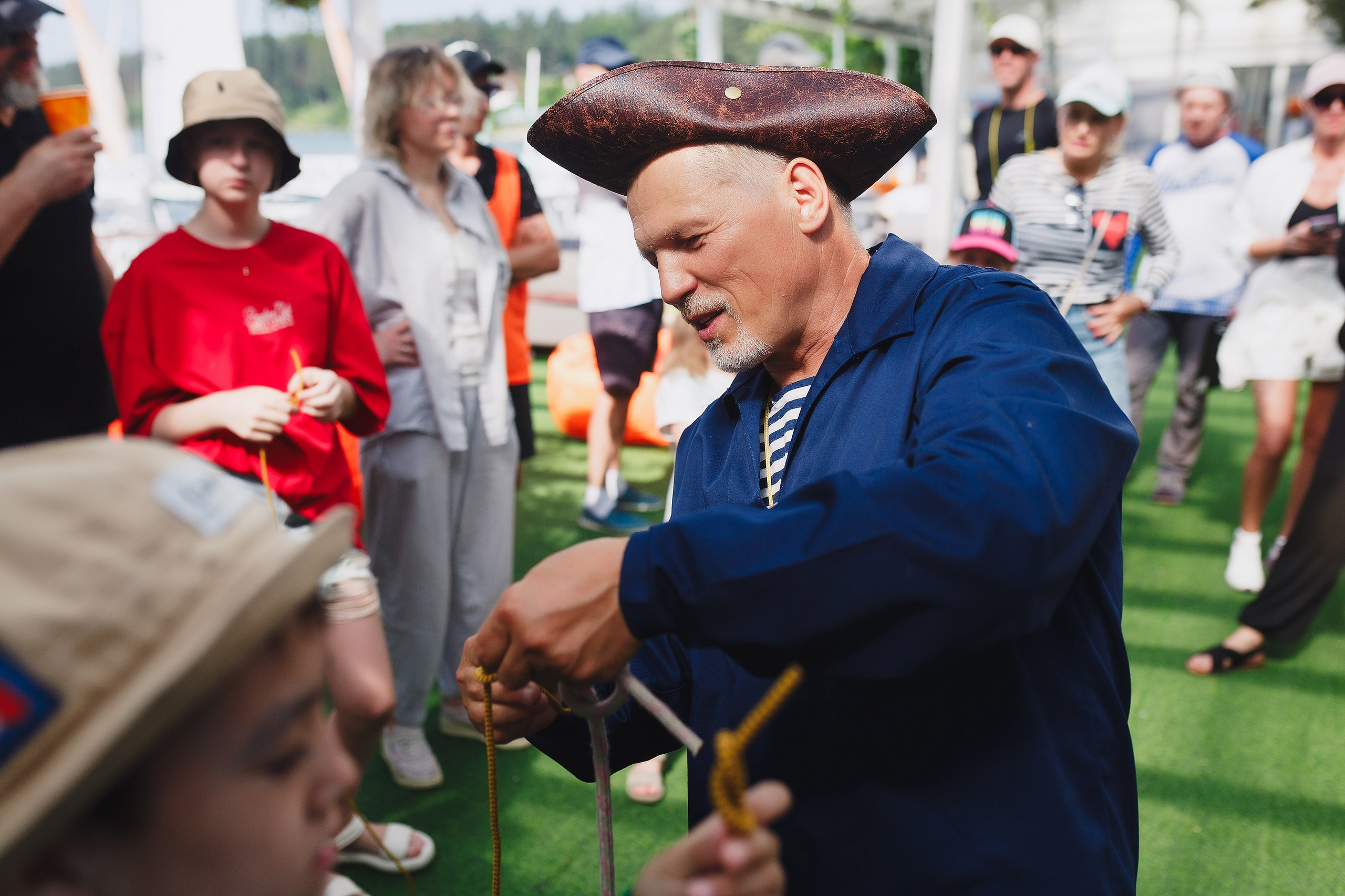 ЯХТИНГ. Roman Photo