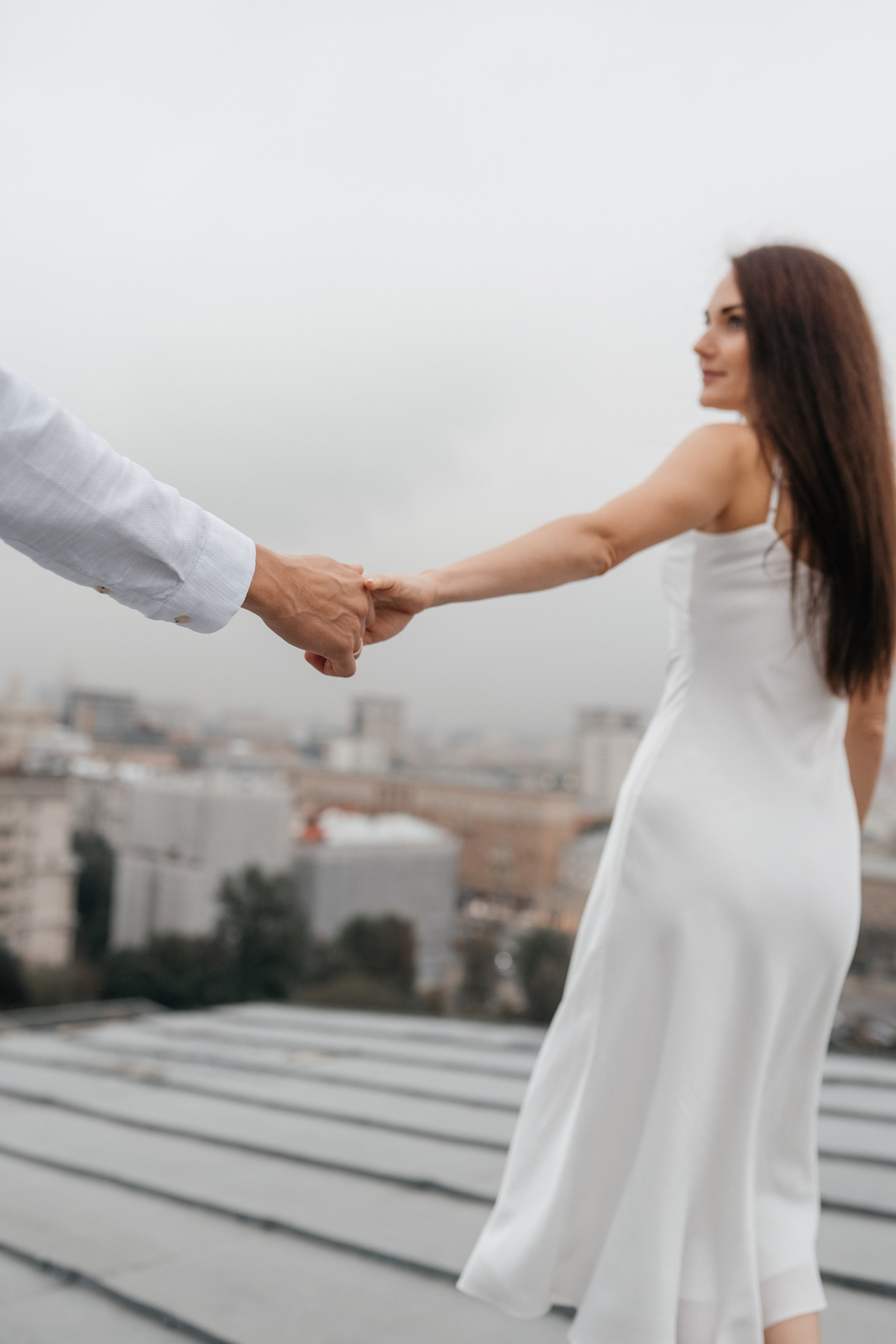 Свадебная прогулка «На крыше». Семейный и свадебный фотограф в Москве Виктория Махова